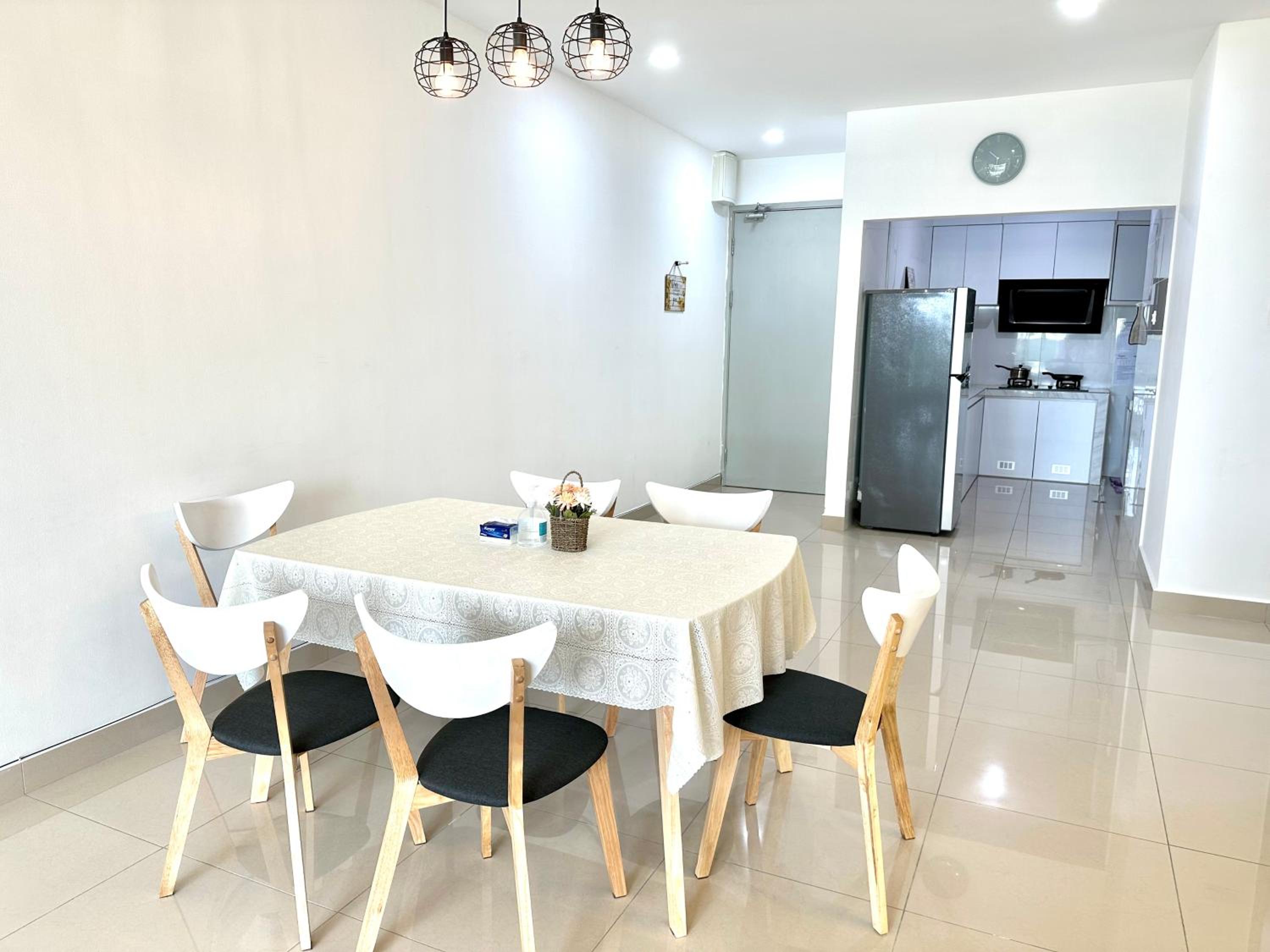 IJM Condo with Pool #Yoyo Homestay photo 6