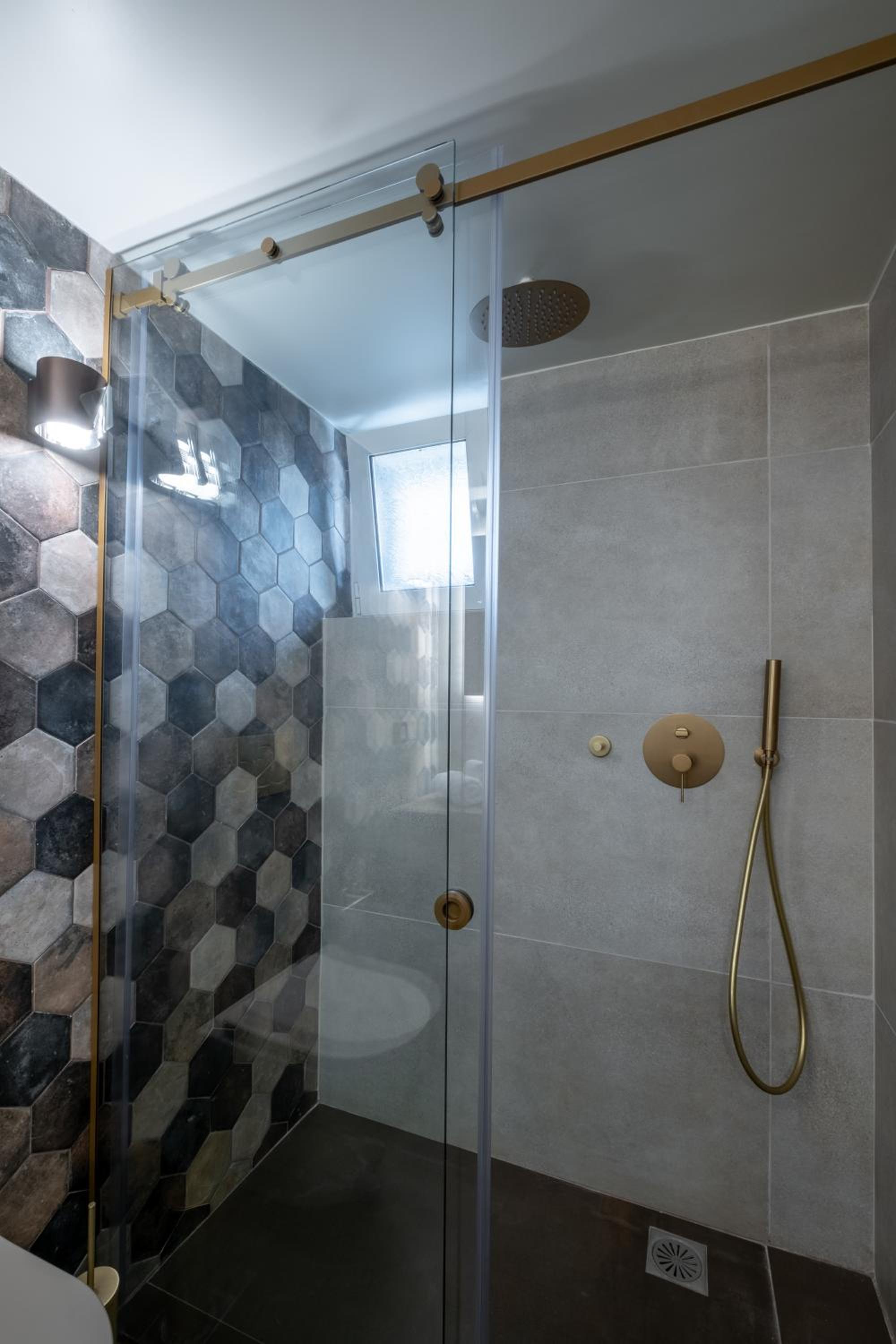Thiseas Luxury Apartment