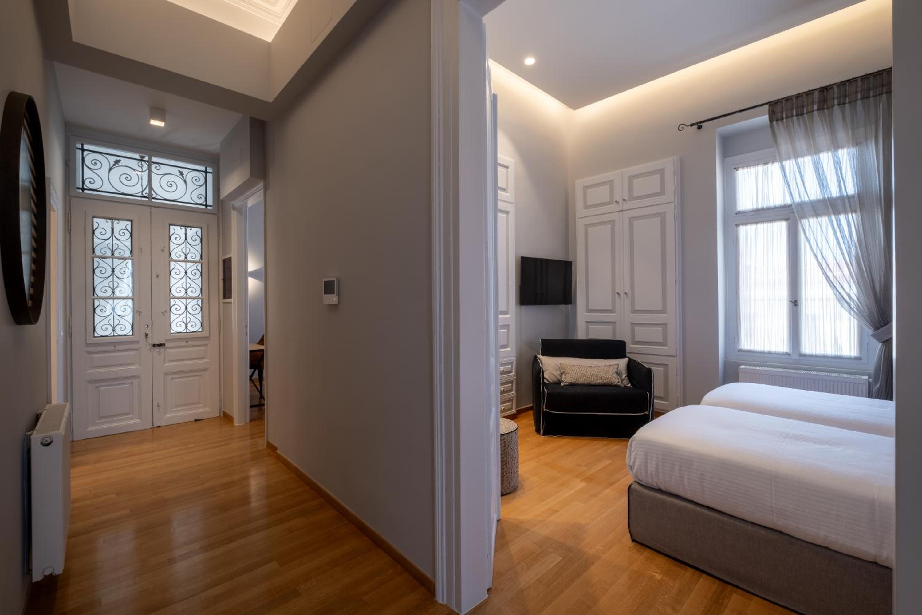 Thiseas Luxury Apartment