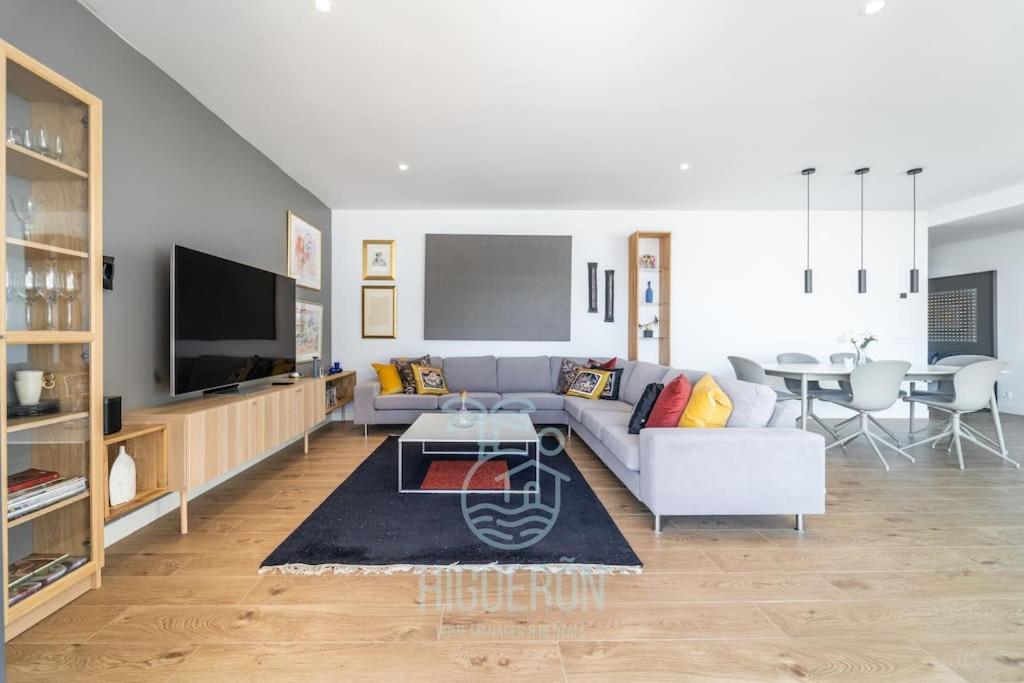 HigueronRentals Golden Sunrise