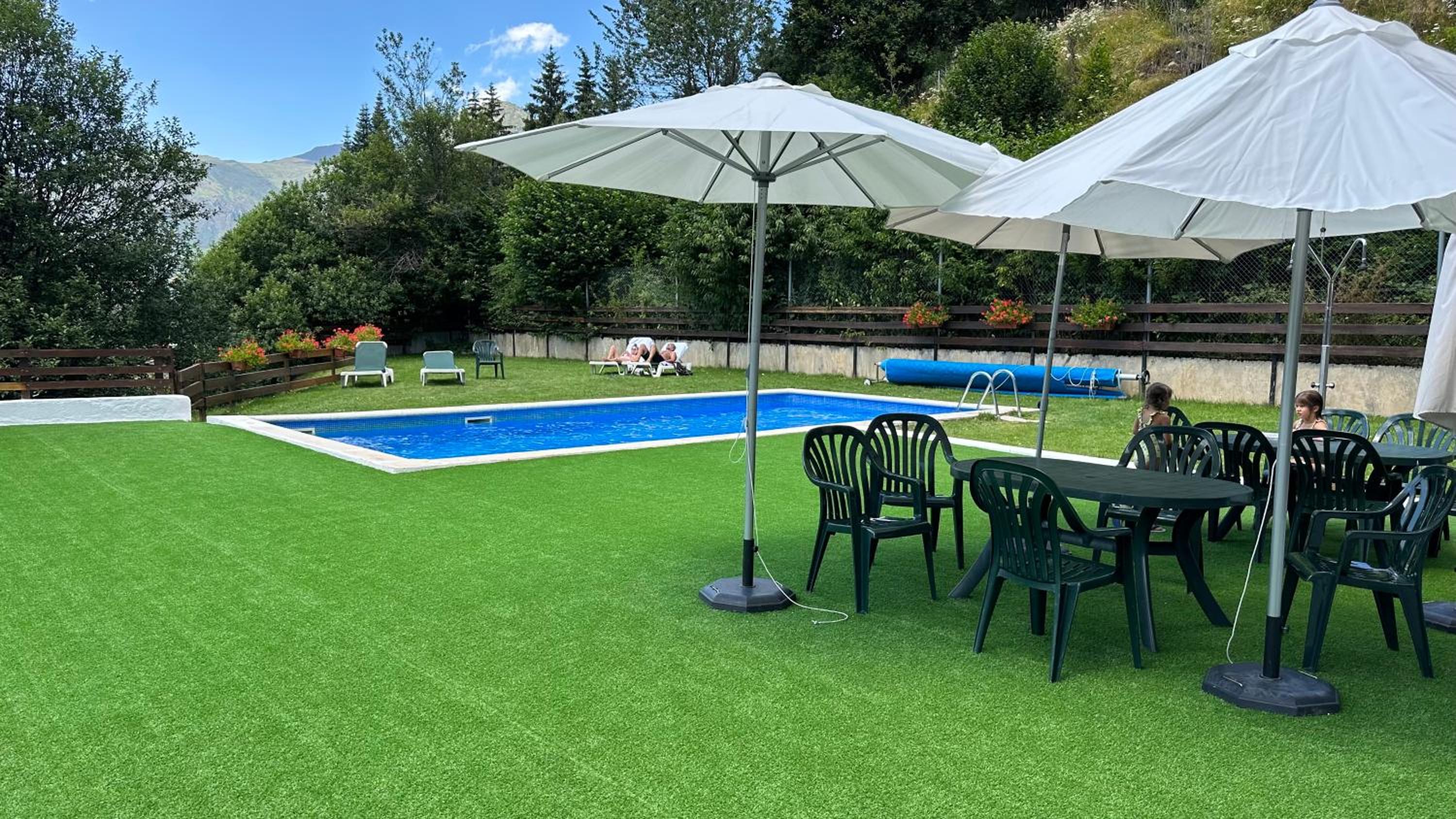 Estudio en Baqueira con piscina y parking