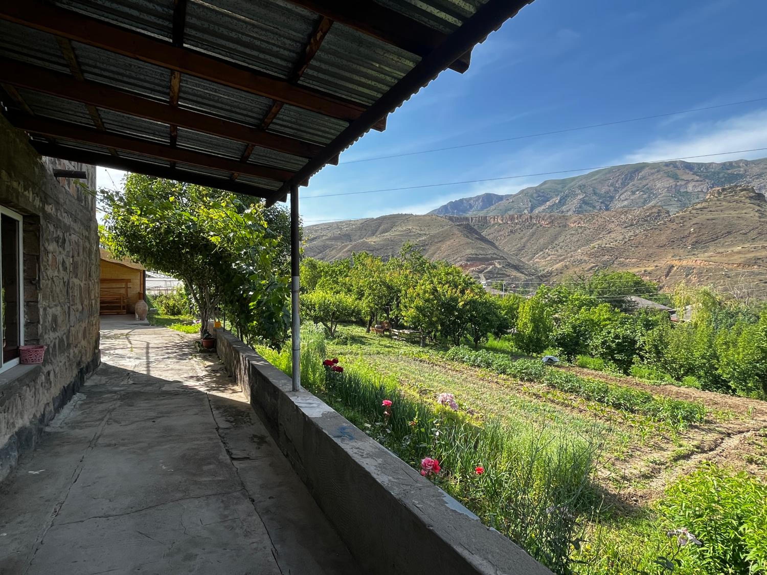 Arpi-Ureni Guesthouse