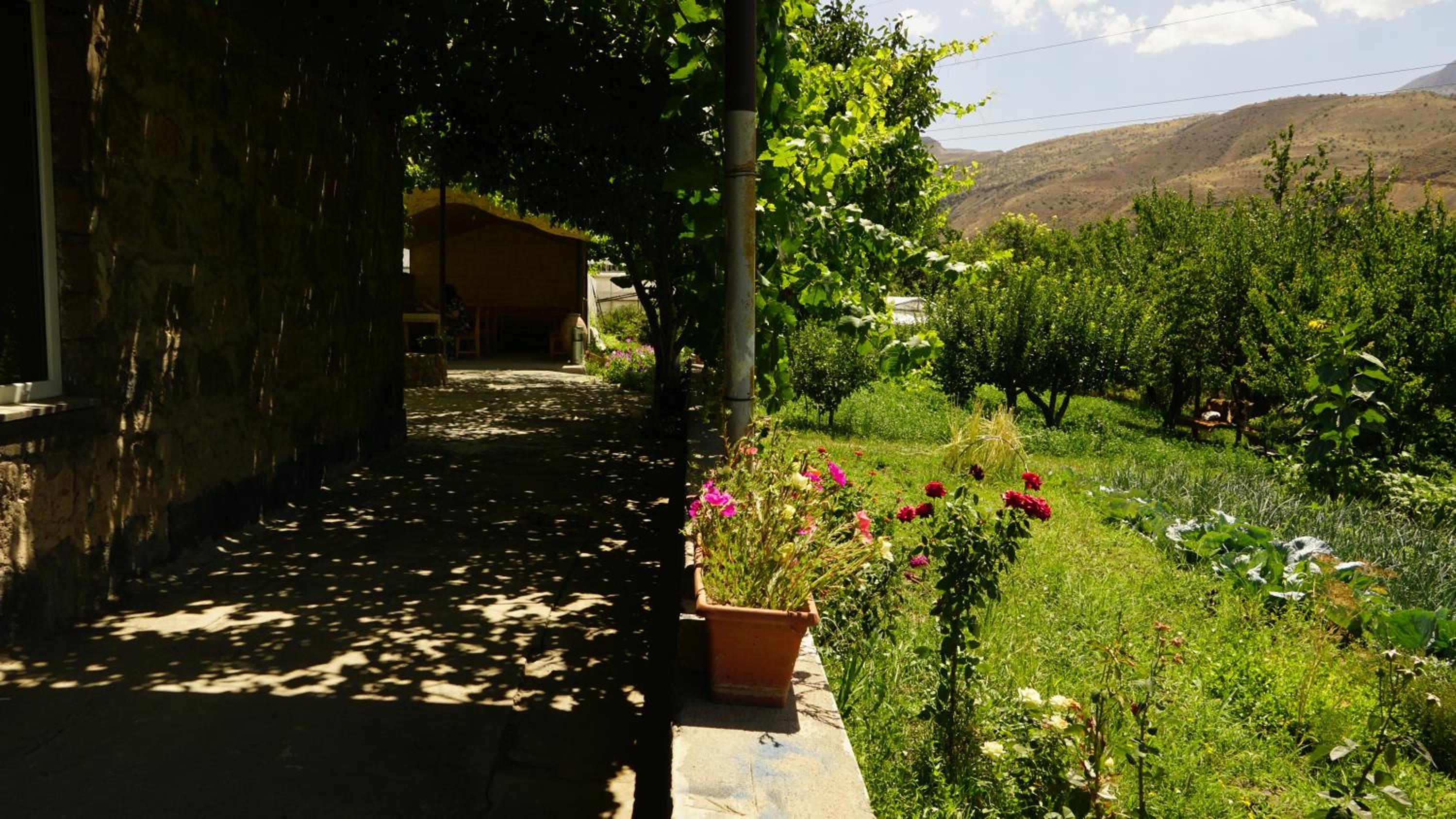 Arpi-Ureni Guesthouse