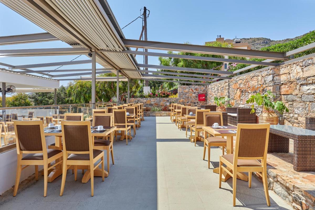 outdoor BBQ area