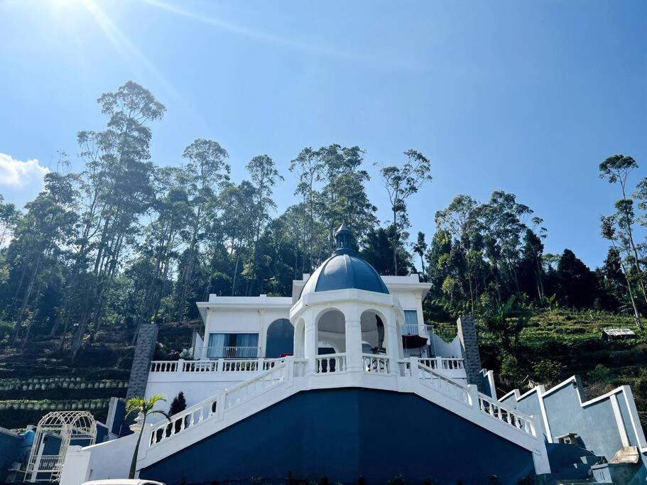 Skyline BlueDome Villa Ciwidey