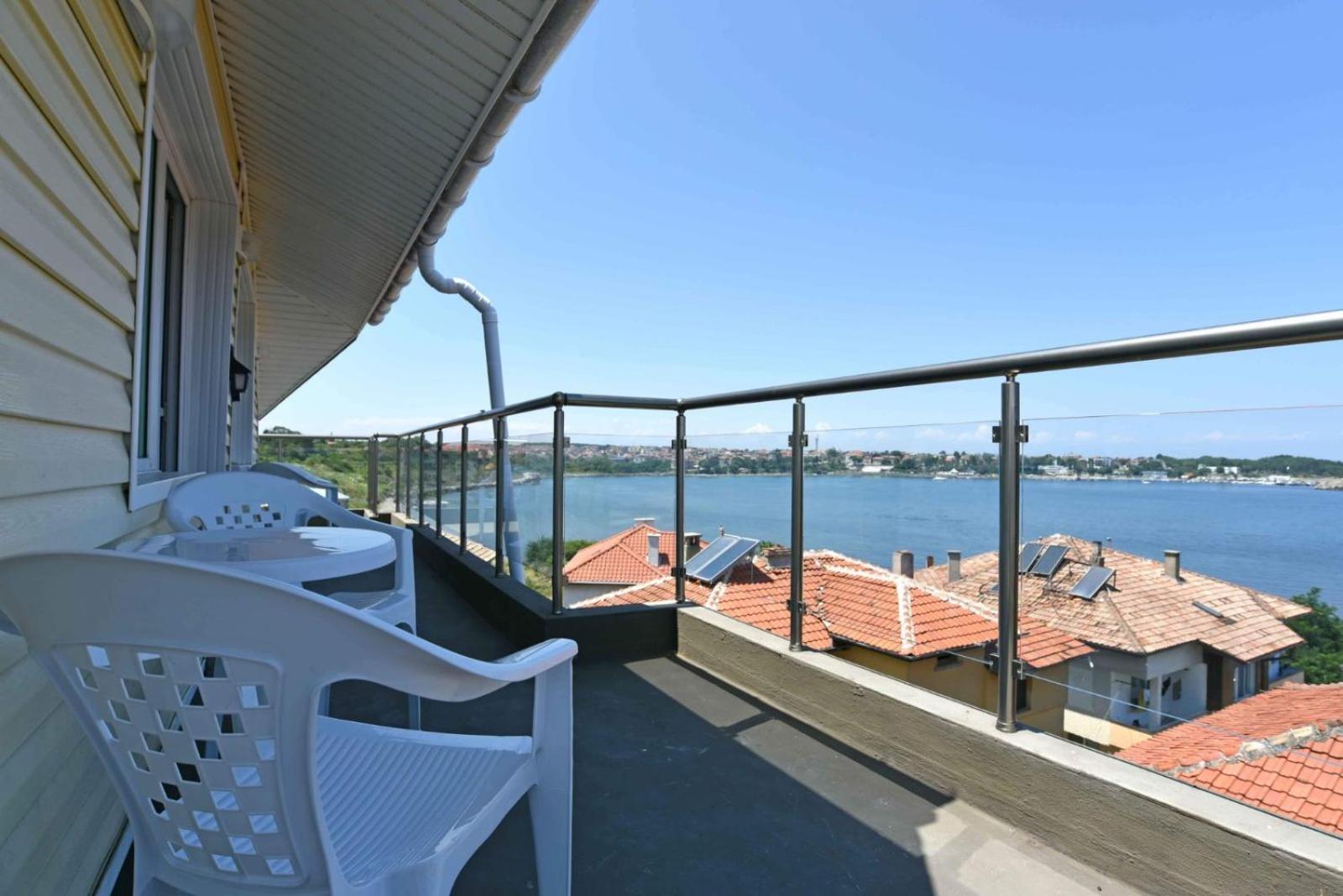 Penthouse Apartments PERLA, Vasiliko