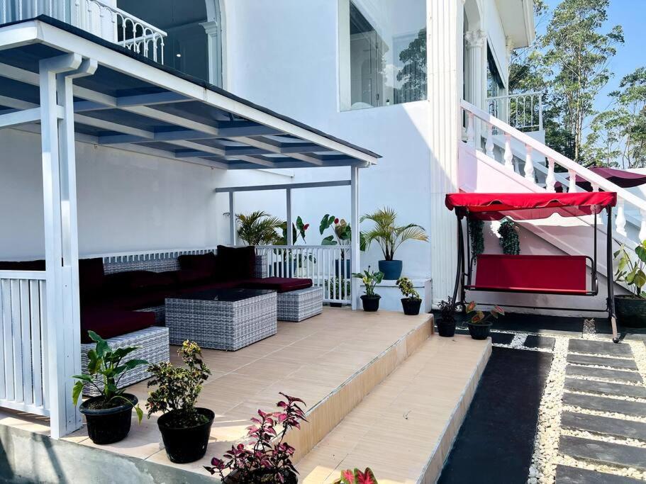Skyline BlueDome Villa Ciwidey