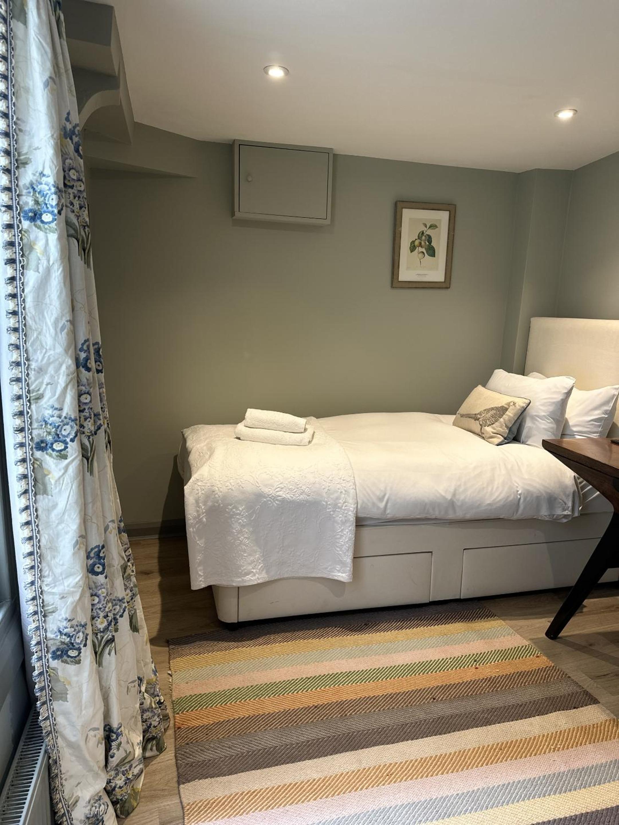 Unique Clifton apartment on historic crescent