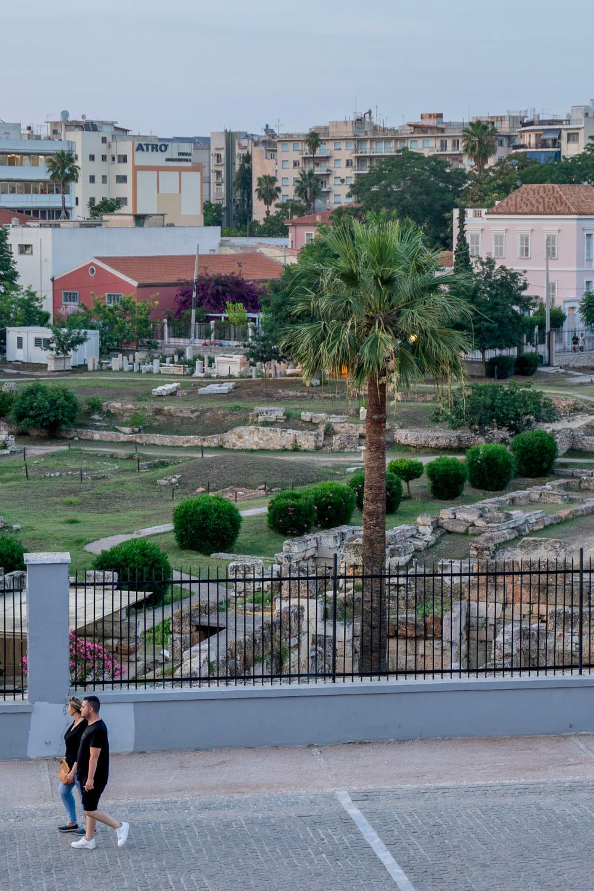 The Urban Nest Design 1BR in Trendy Kerameikos