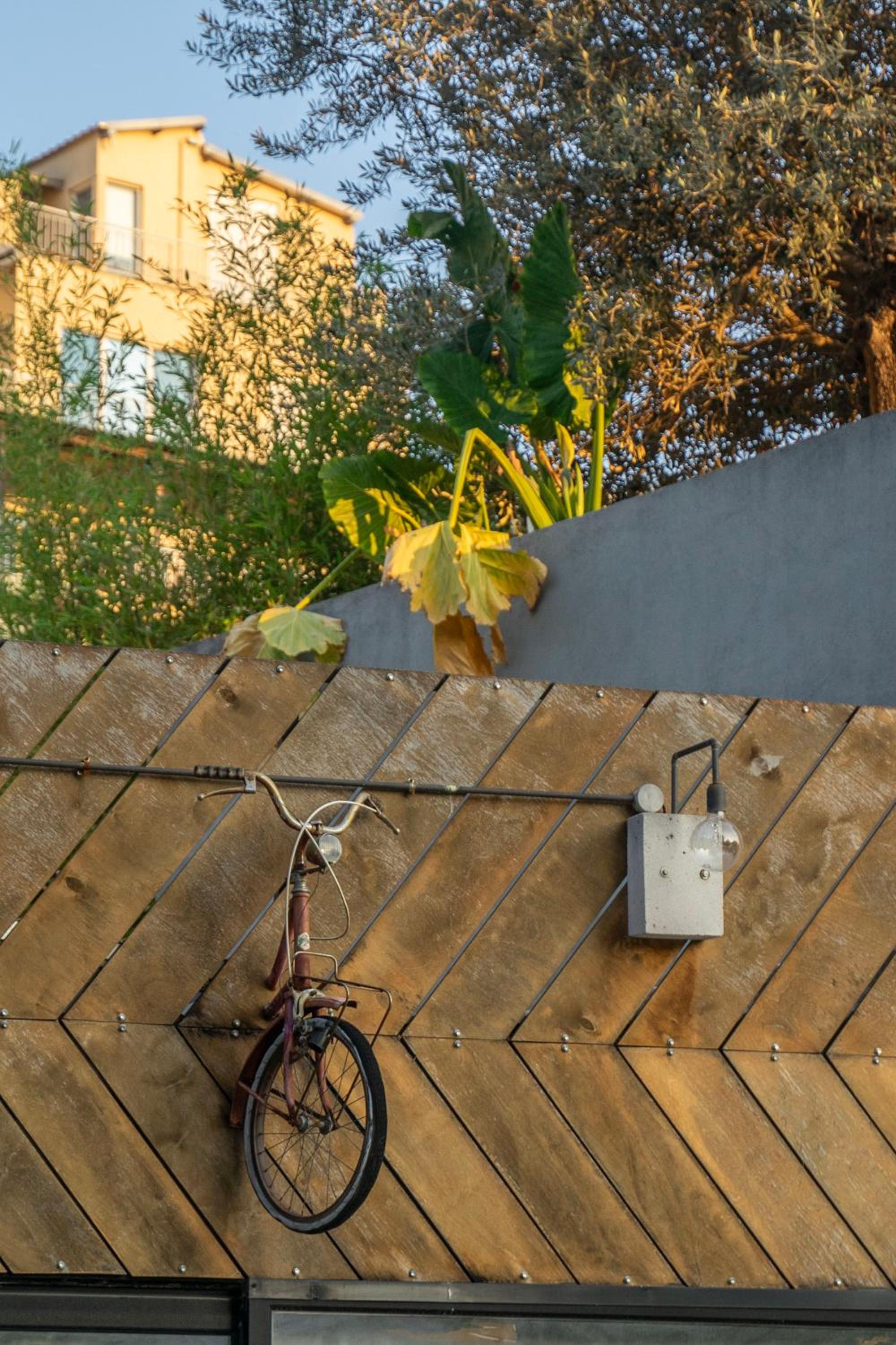 The Urban Nest Design 1BR in Trendy Kerameikos