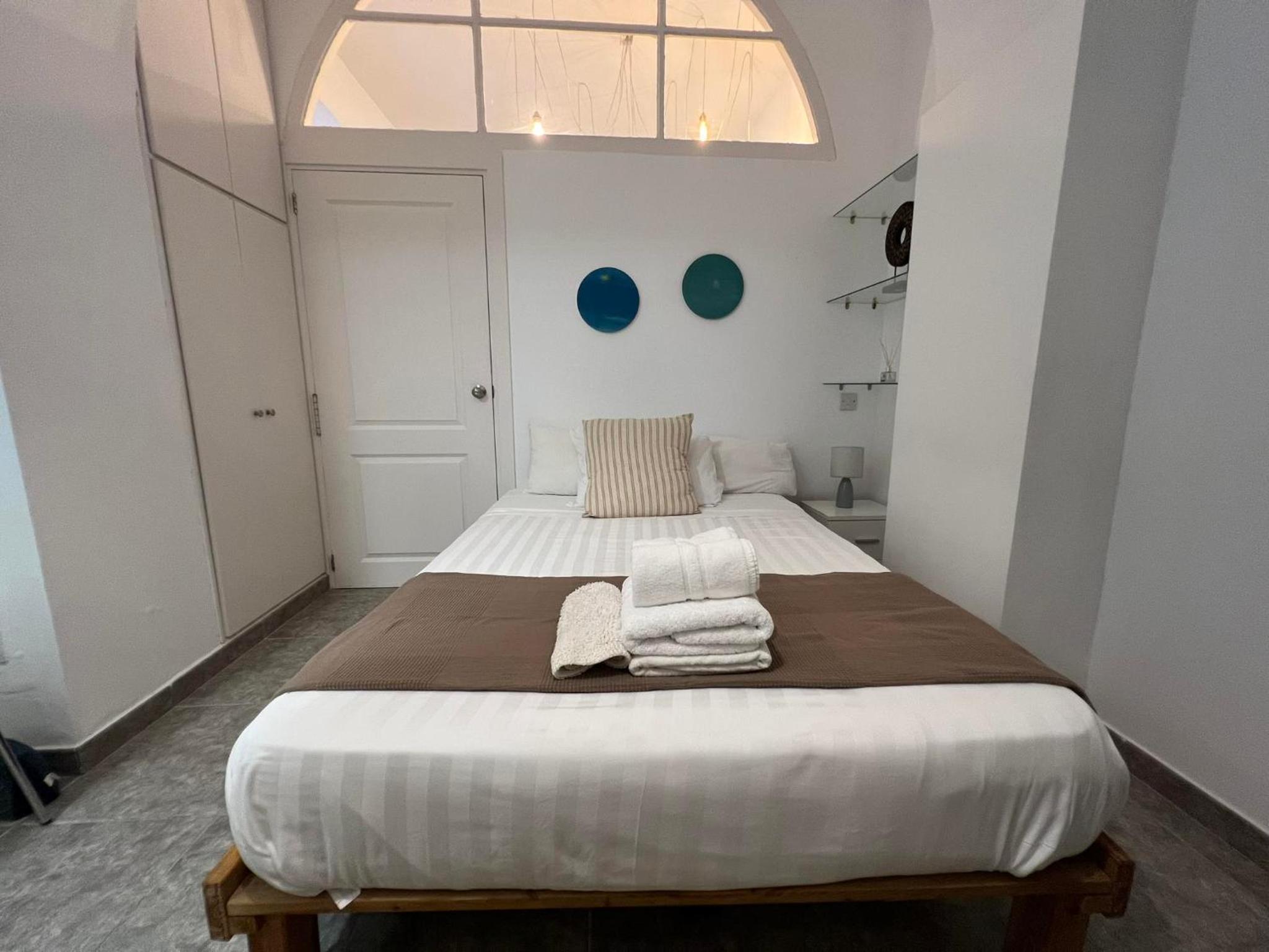 Quirky 1BR just off Main Street prime location view 4