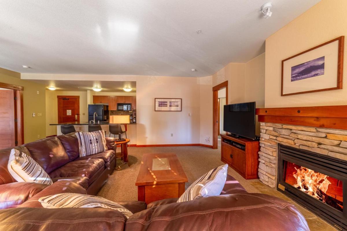 #535- Village, Walk to Gondola, Restaurants, and Shops