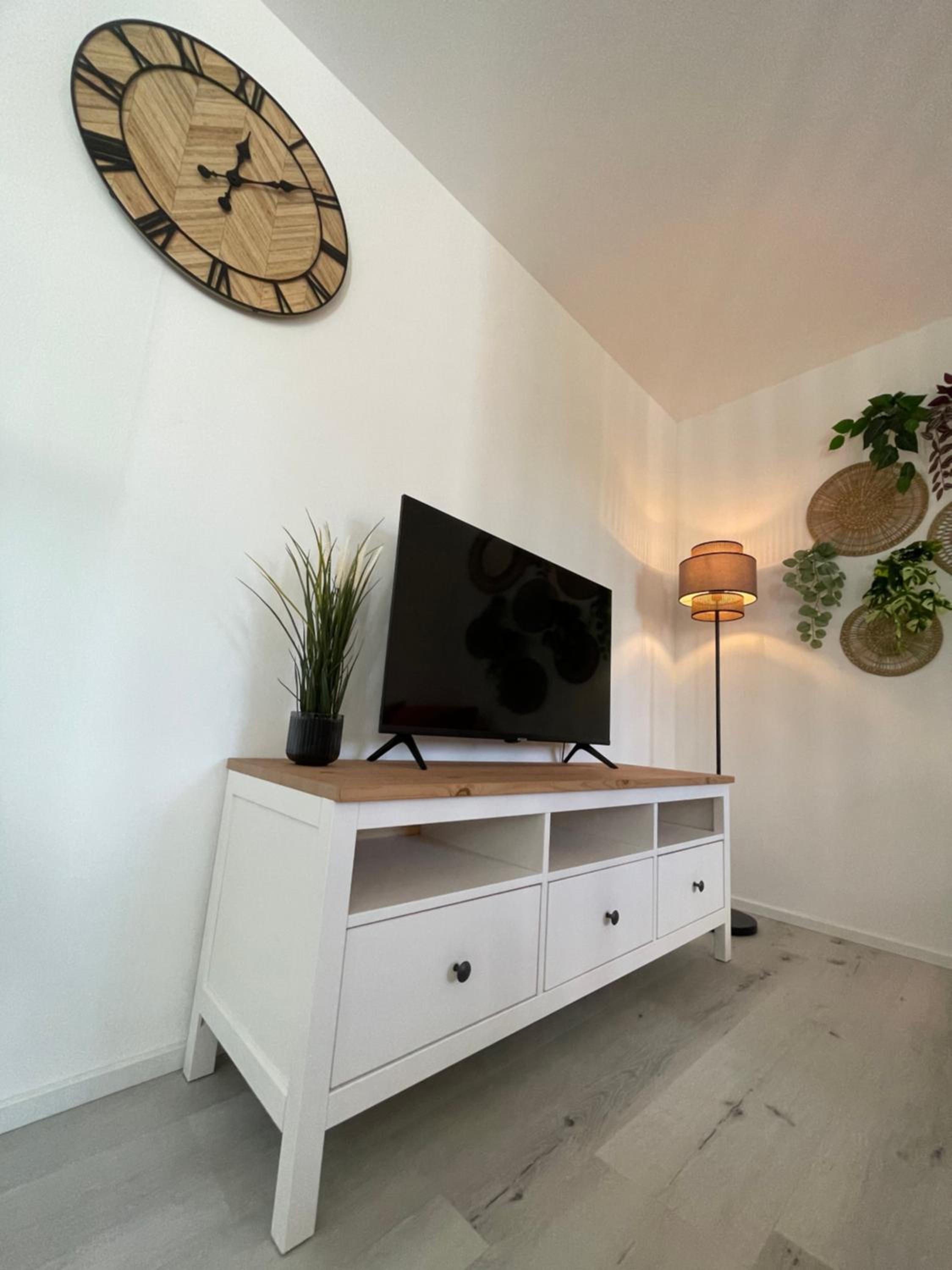xiApartment - easy self check in&out