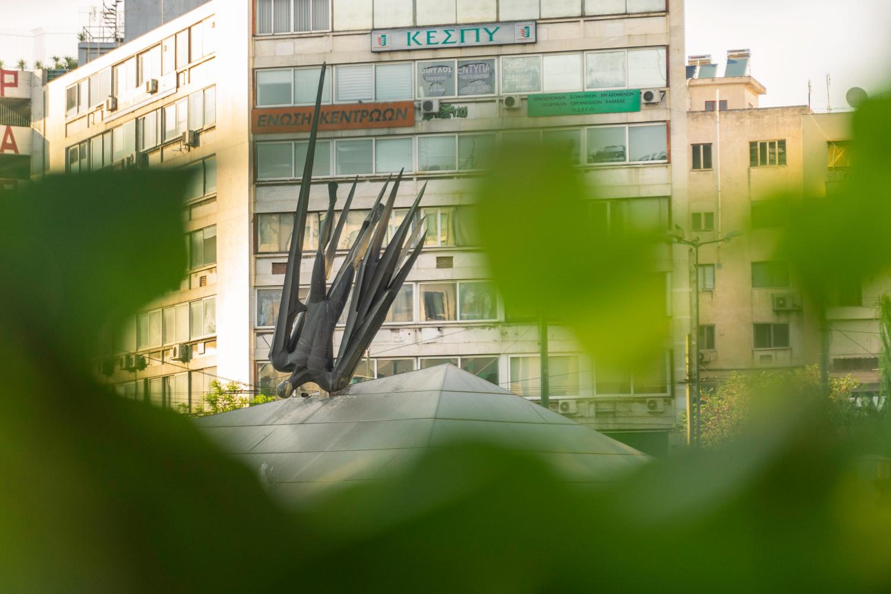 Comfy 2 Bedroom Apartment with Balcony in Athens