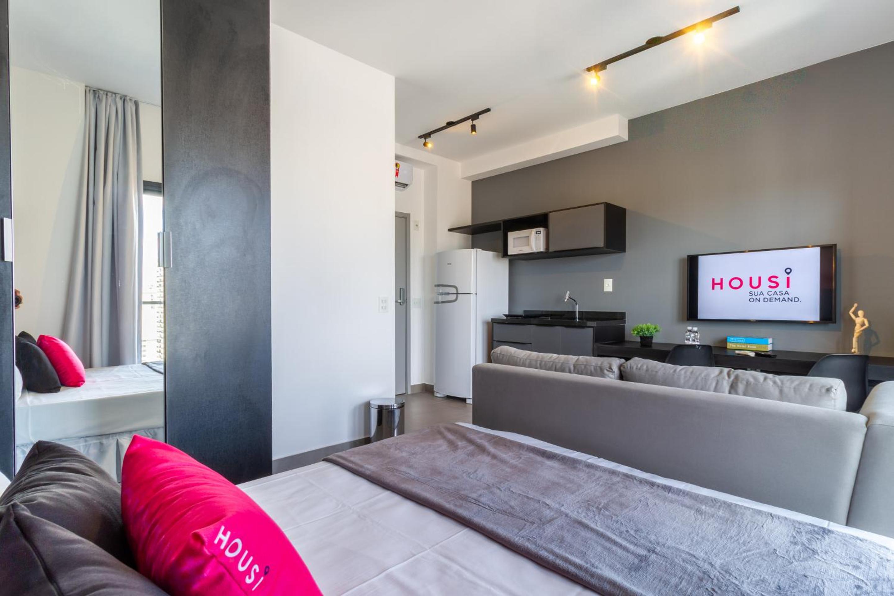 360 VN Capote Valente by Housi