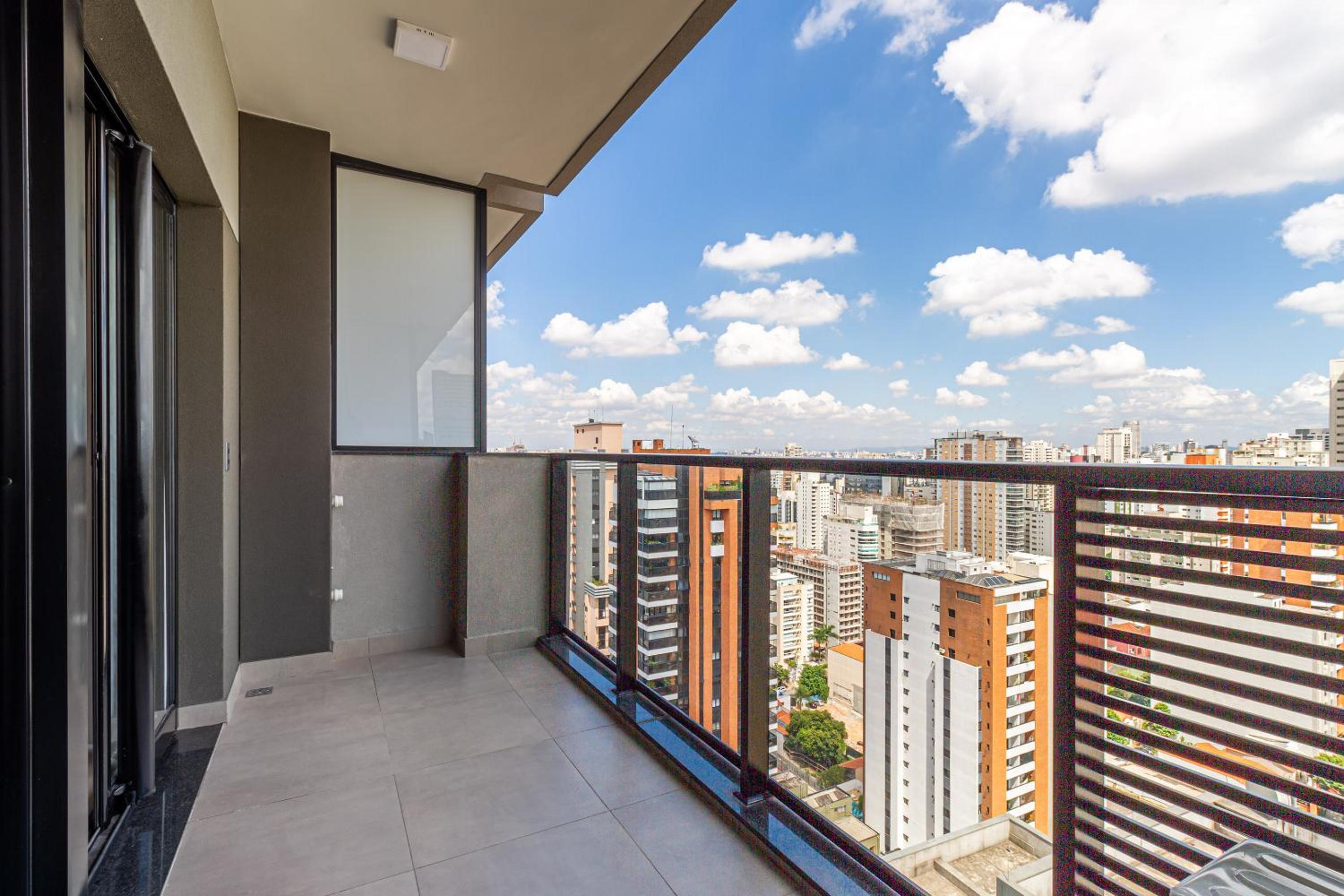 360 VN Capote Valente by Housi