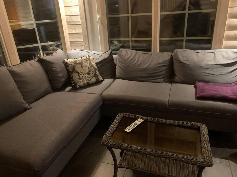 Villa Riihitonttu - Cozy Cabin for 8 Guests
