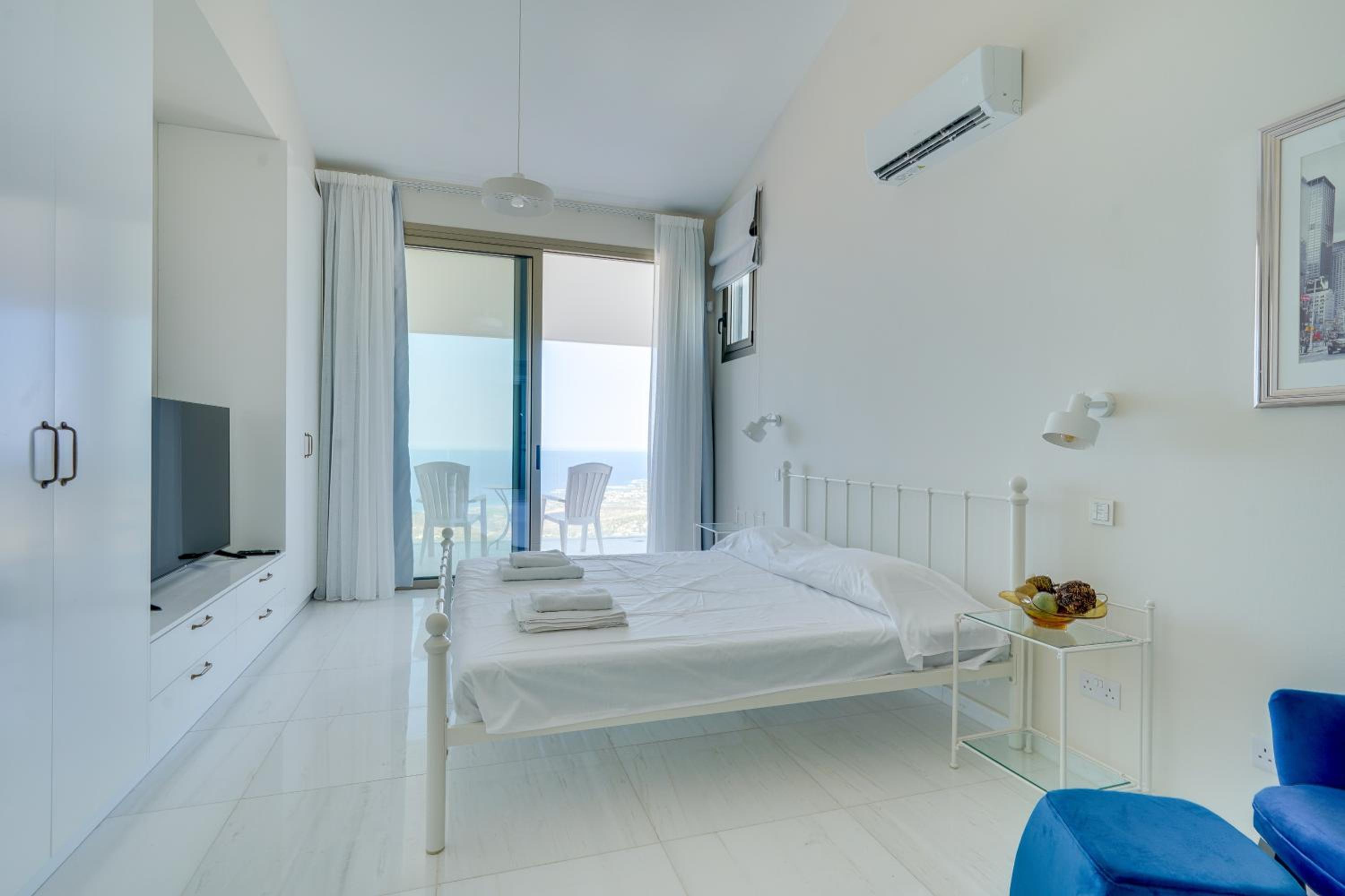 Resitour - Karina Heights Villas