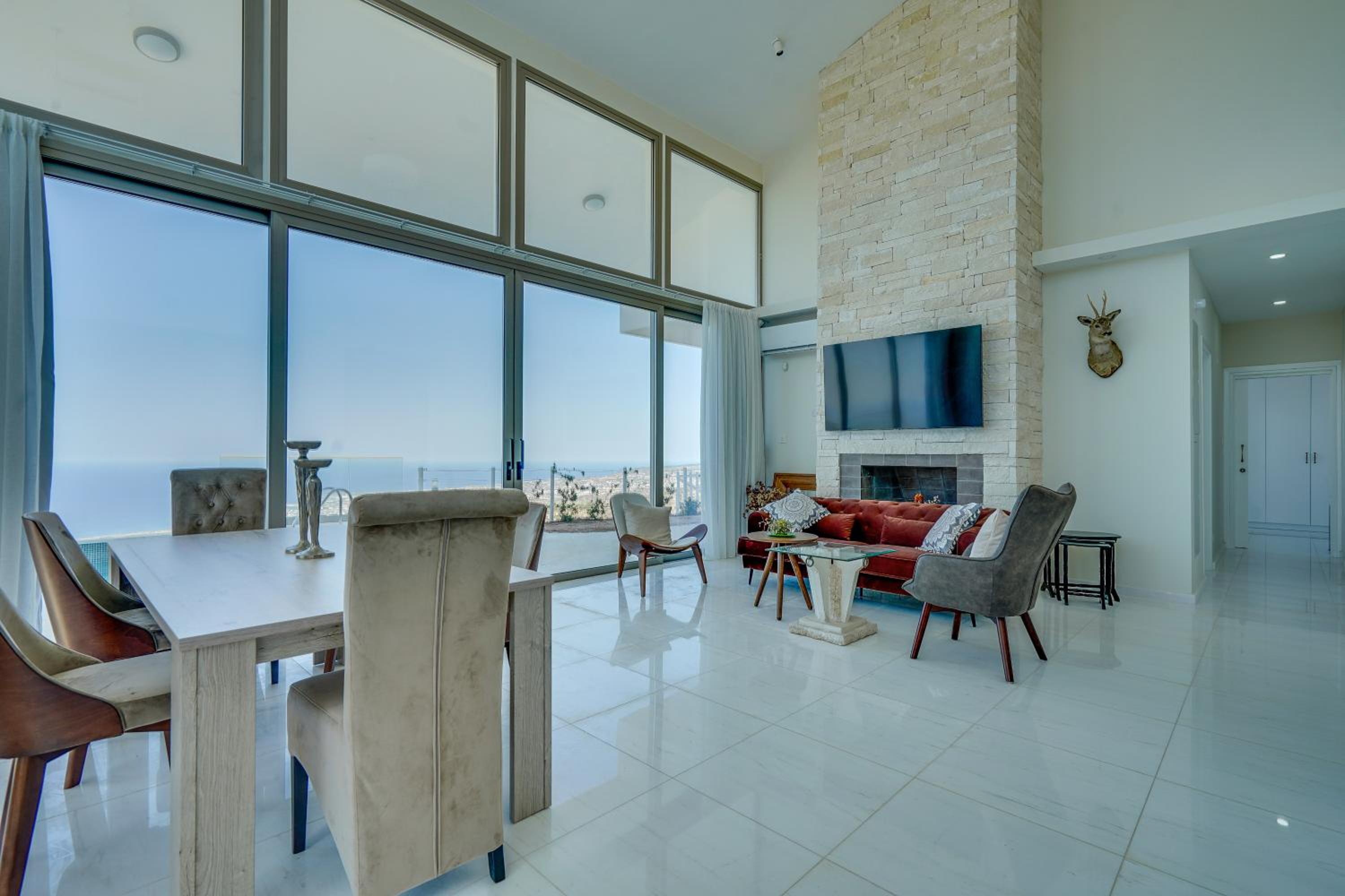 Resitour - Karina Heights Villas