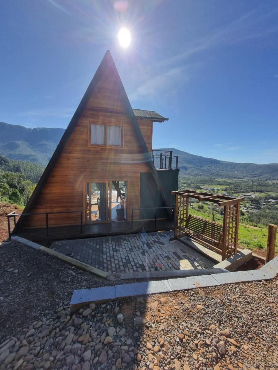 Vila Rosa Lodges - Chalés e Domo