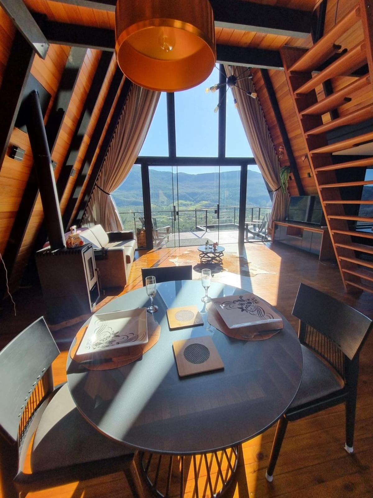Vila Rosa Lodges - Chalés e Domo