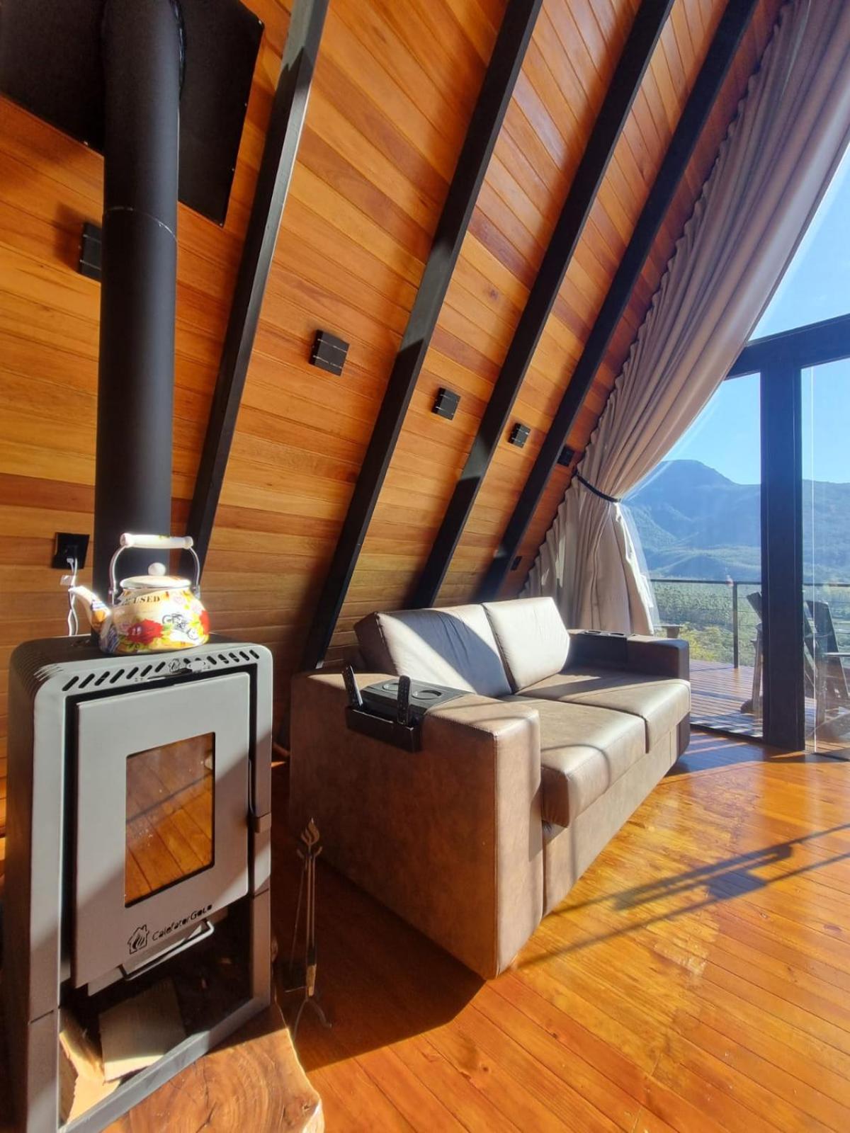 Vila Rosa Lodges - Chalés e Domo