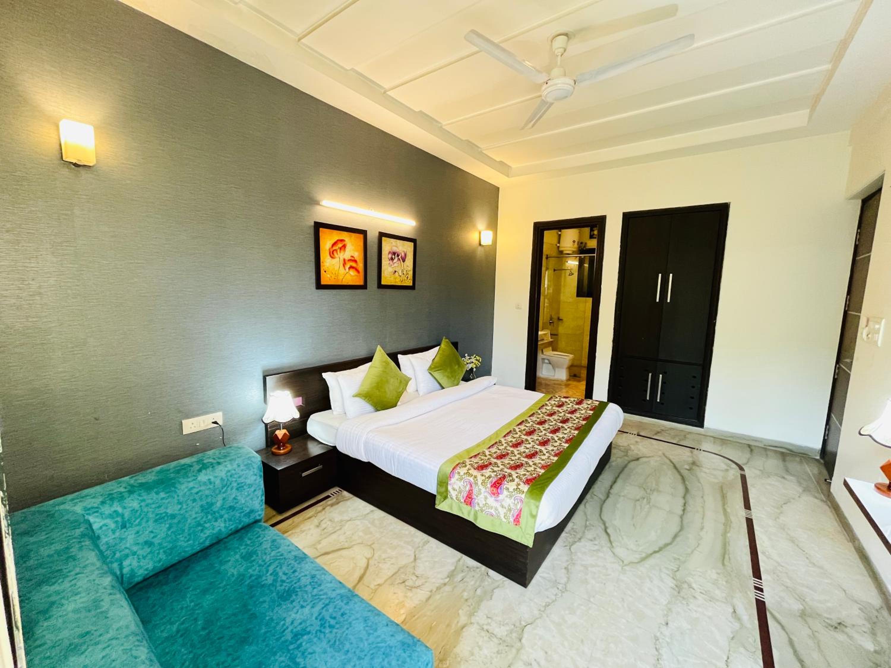 Hotel Dayal Regency near IMT Chowk Manesar, Manesar