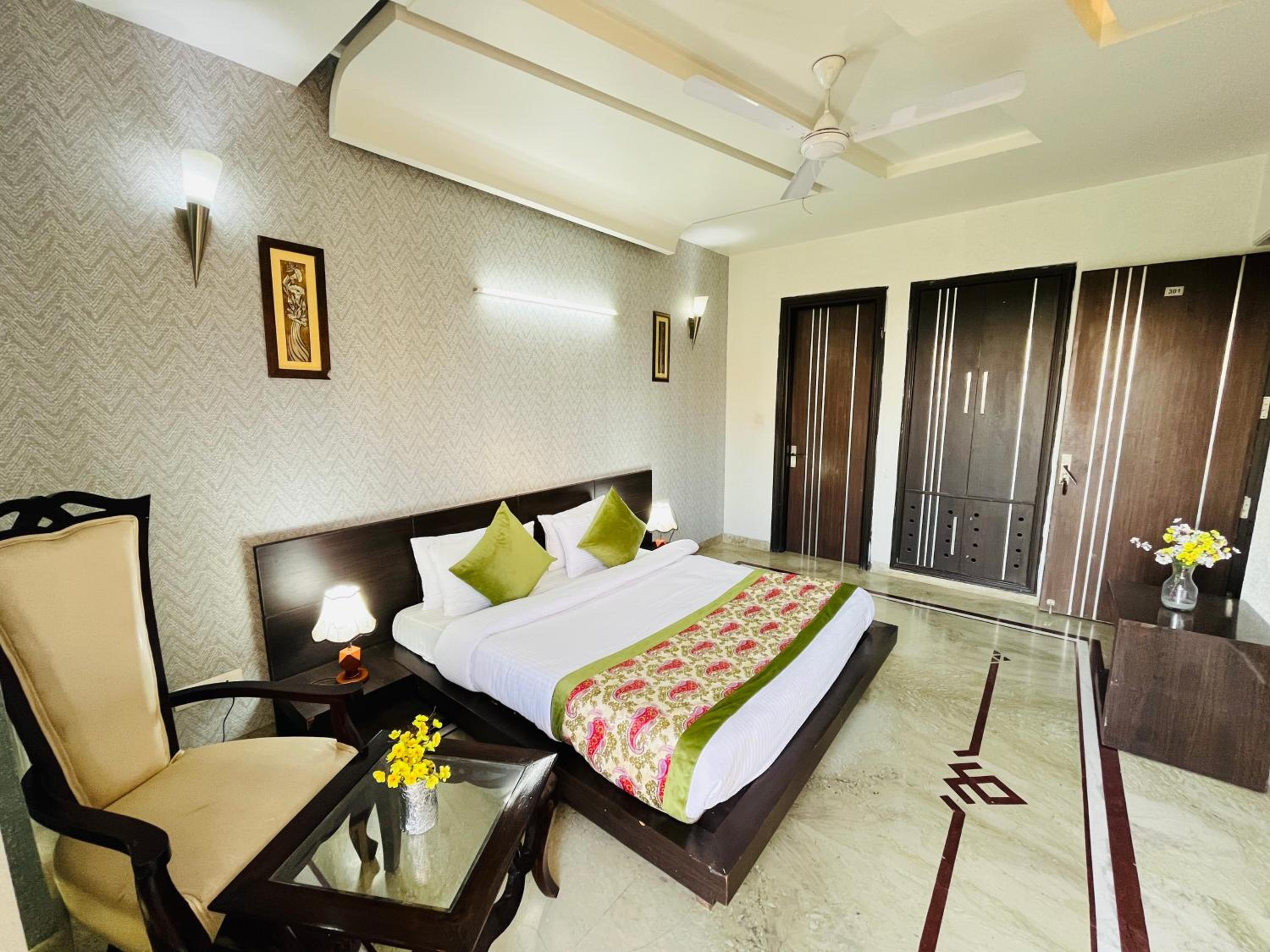 Hotel Dayal Regency near IMT Chowk Manesar, Manesar
