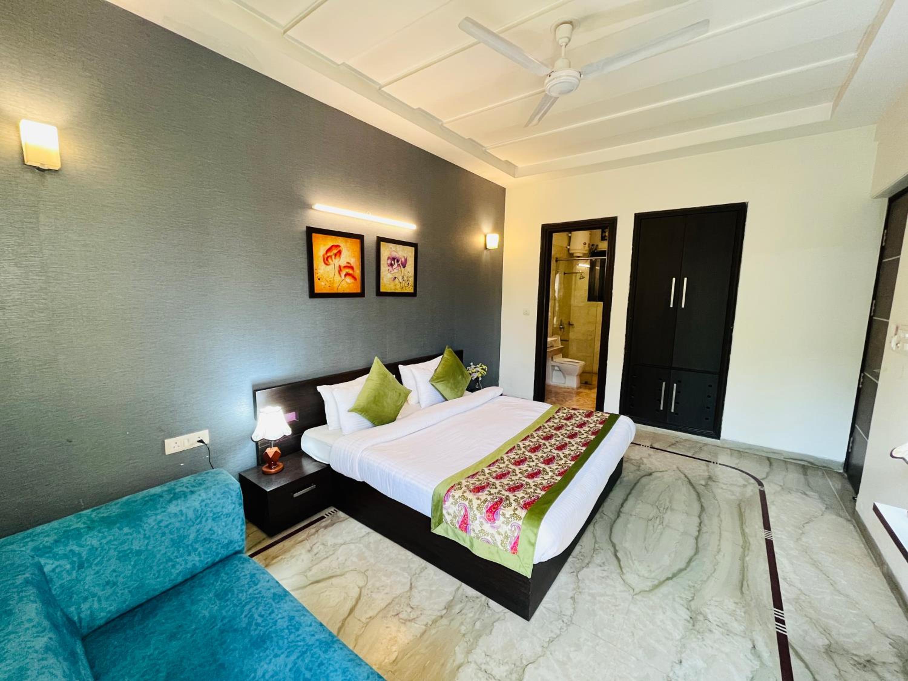 Hotel Dayal Regency near IMT Chowk Manesar, Manesar