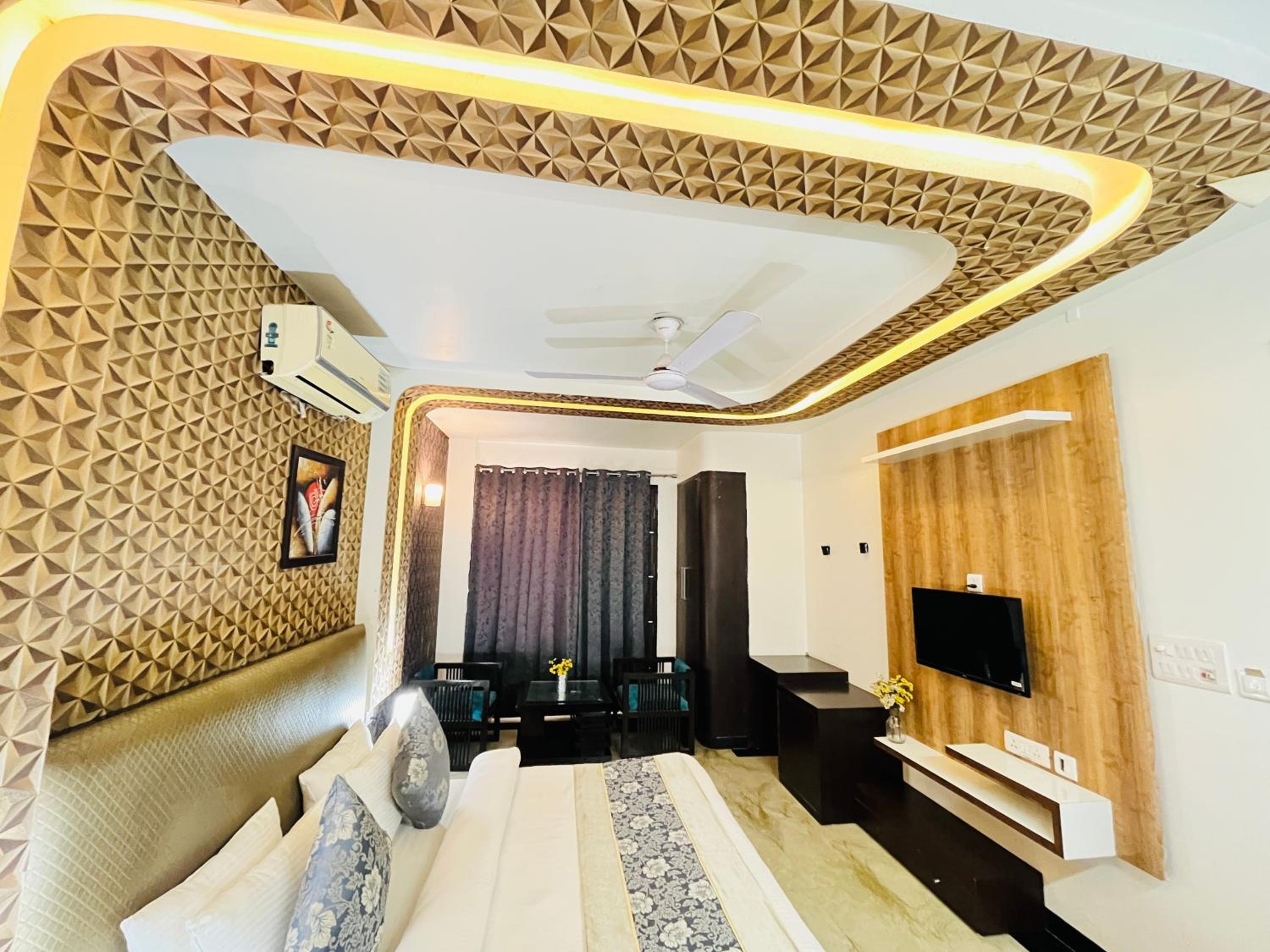 Hotel Dayal Regency near IMT Chowk Manesar, Manesar