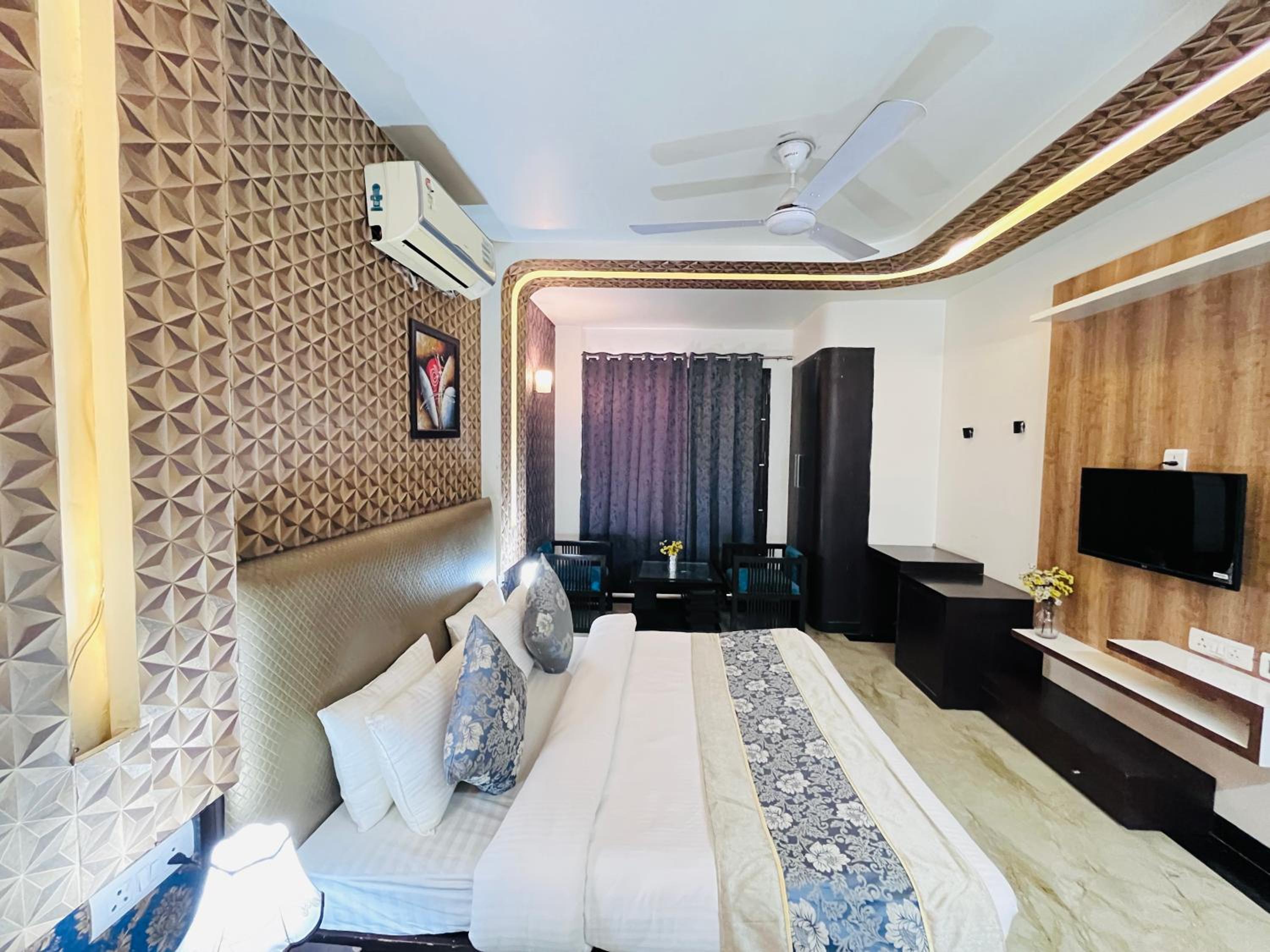 Hotel Dayal Regency near IMT Chowk Manesar, Manesar