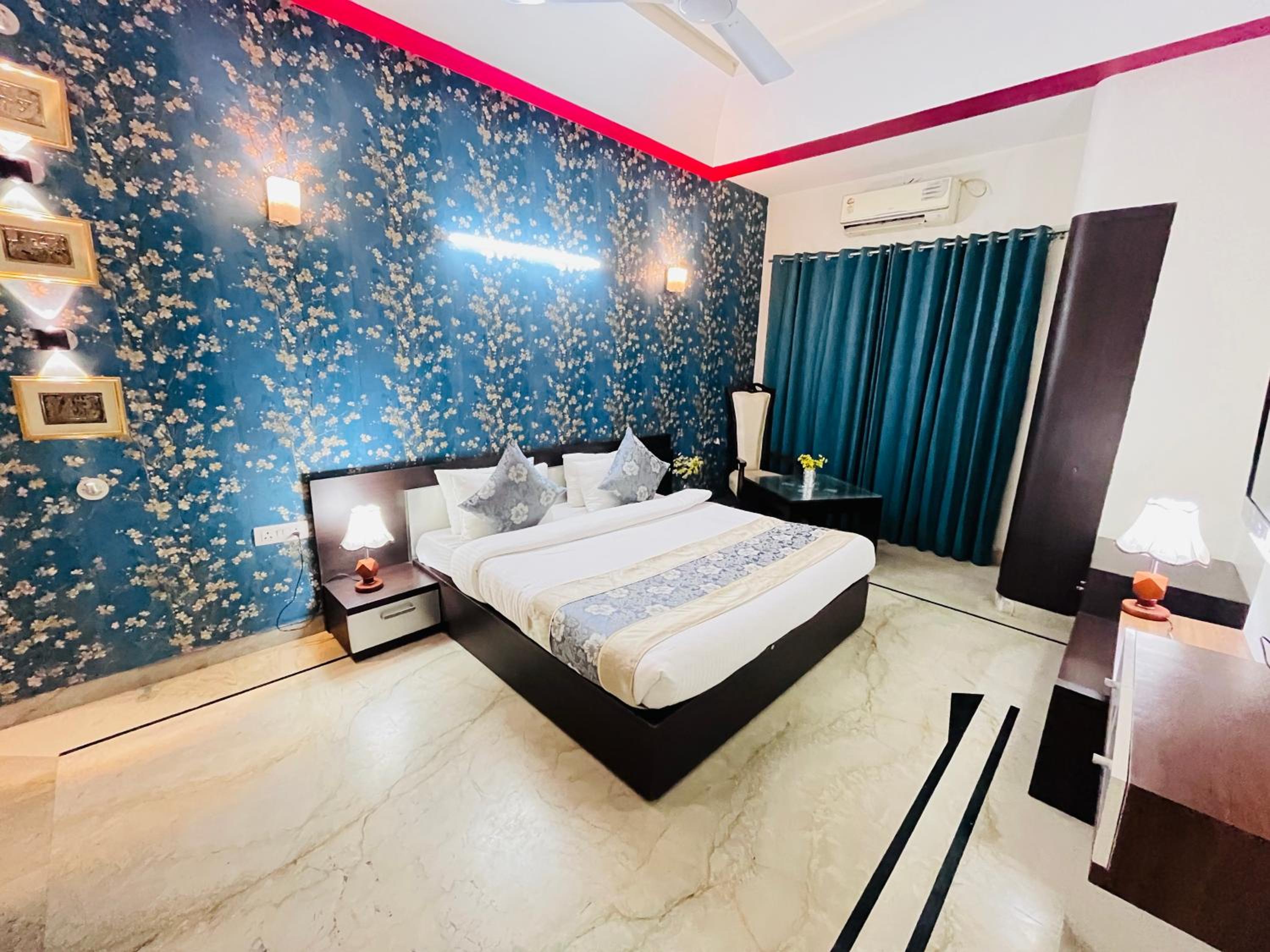Hotel Dayal Regency near IMT Chowk Manesar, Manesar