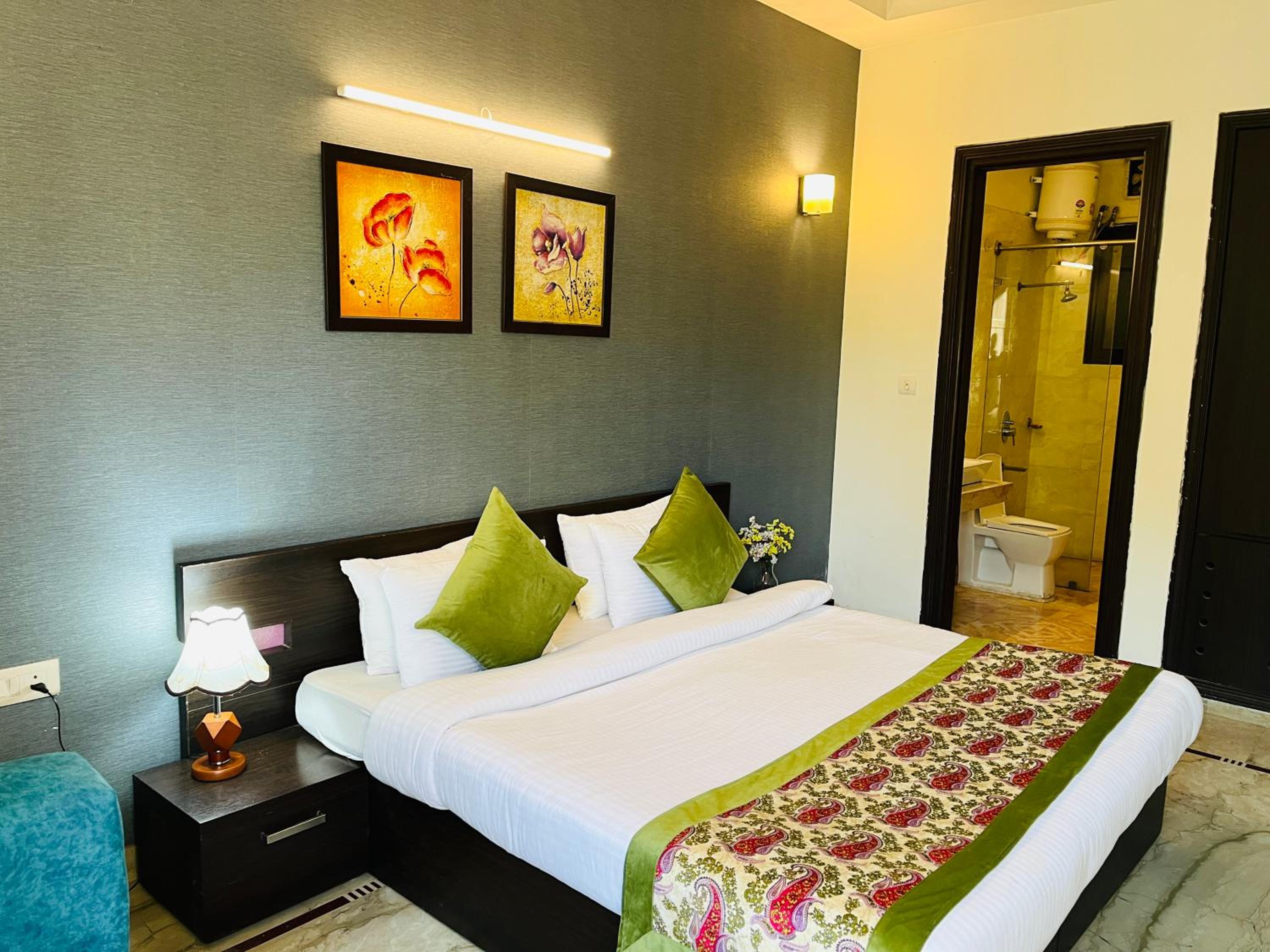 Hotel Dayal Regency near IMT Chowk Manesar, Manesar