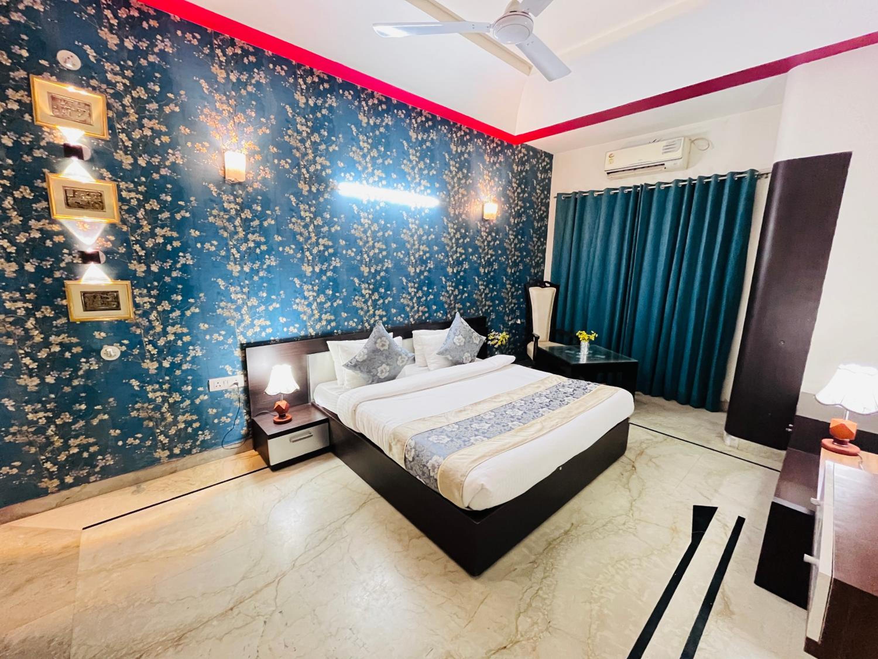 Hotel Dayal Regency near IMT Chowk Manesar, Manesar