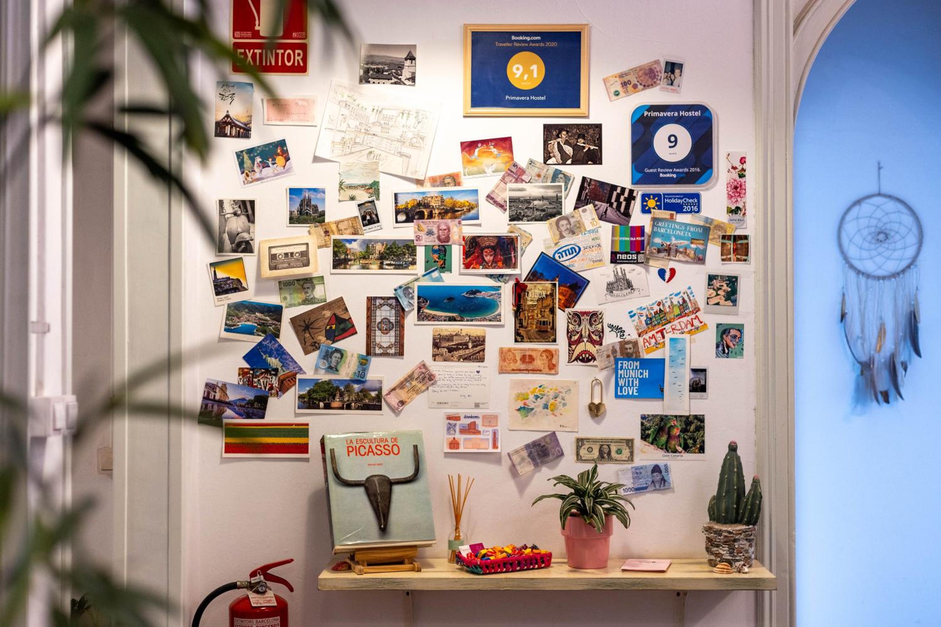Primavera Hostel