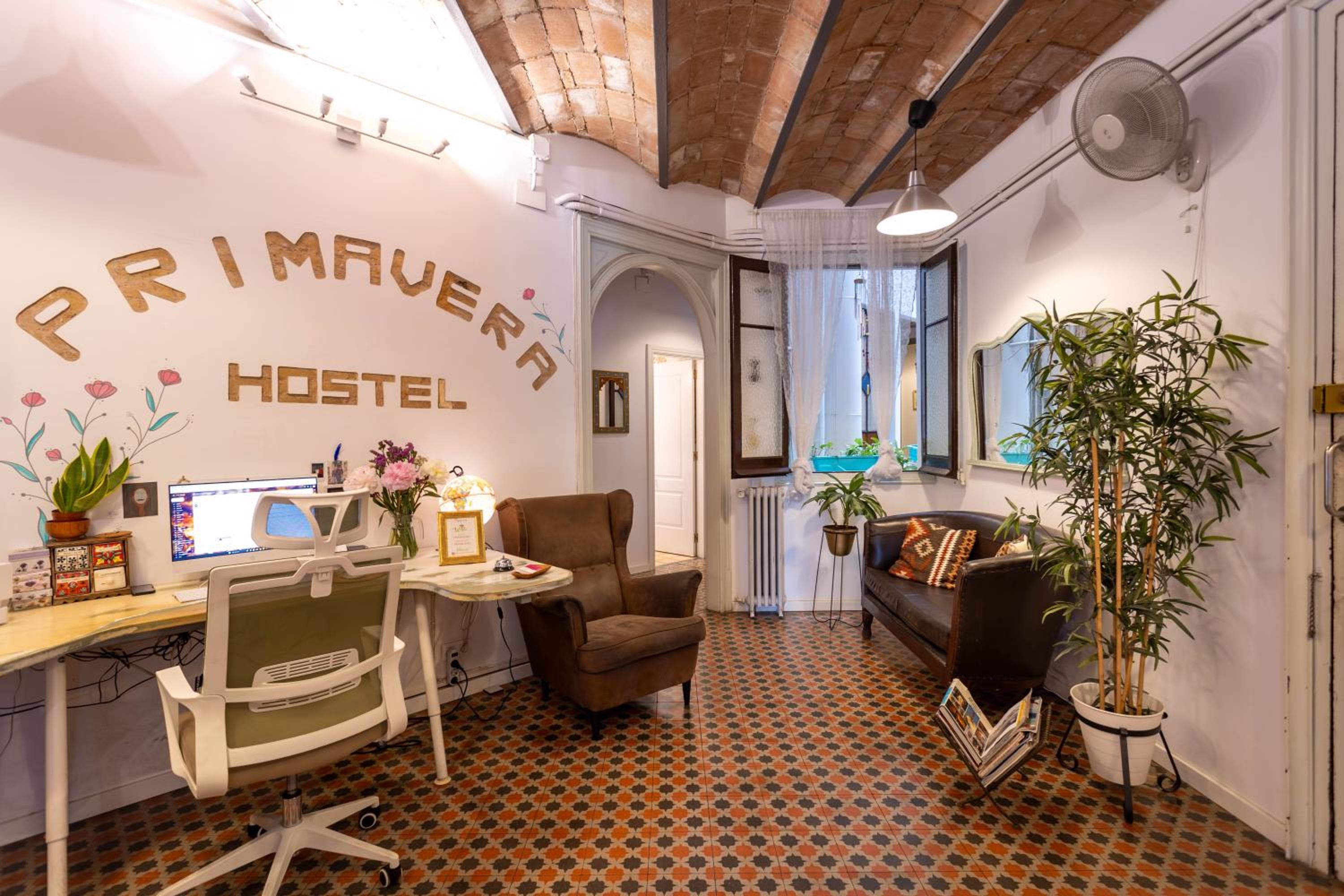 Primavera Hostel
