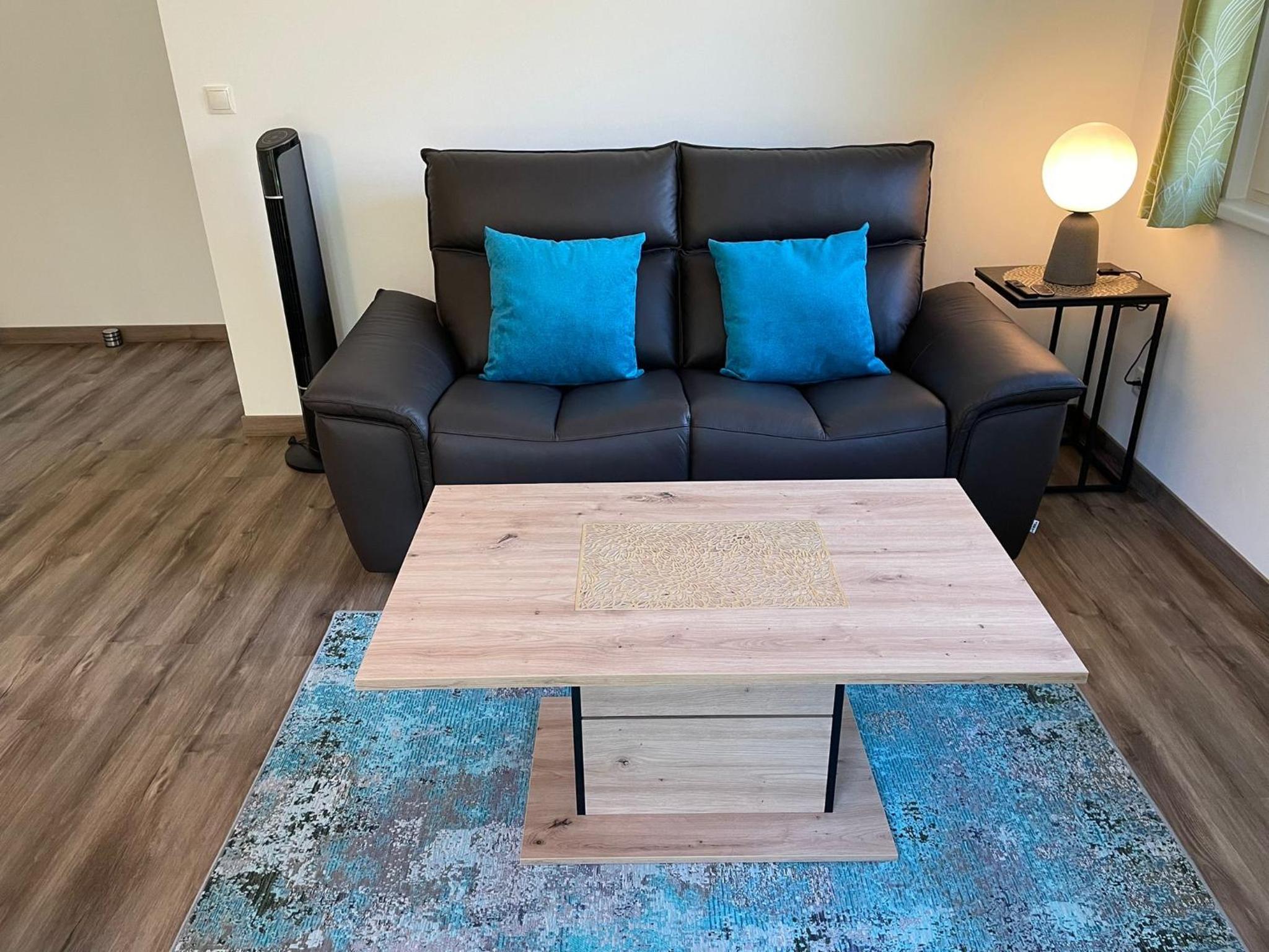 River Lilly Apartment