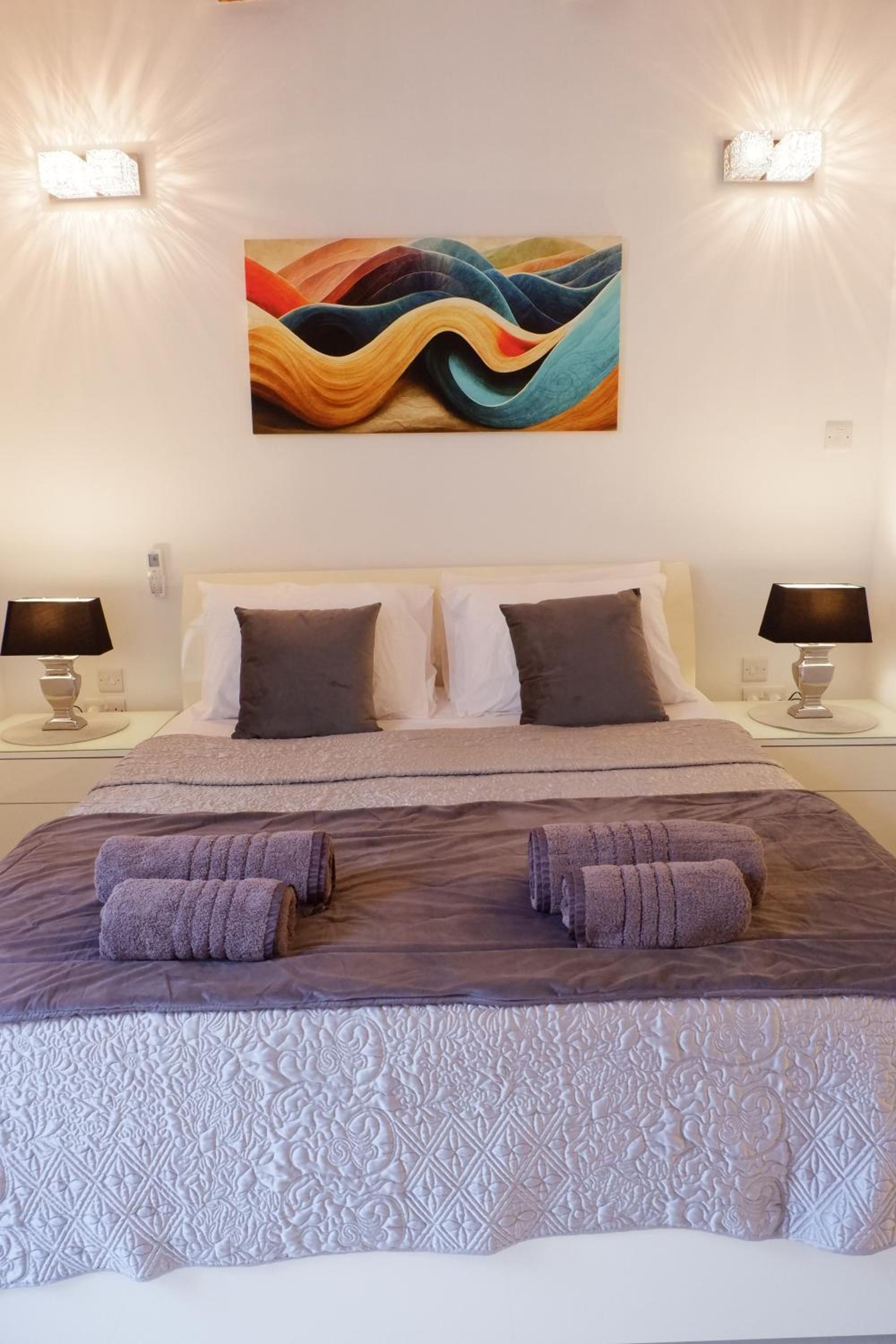 Hotel SPQR Studios 2 Valletta - Image 1