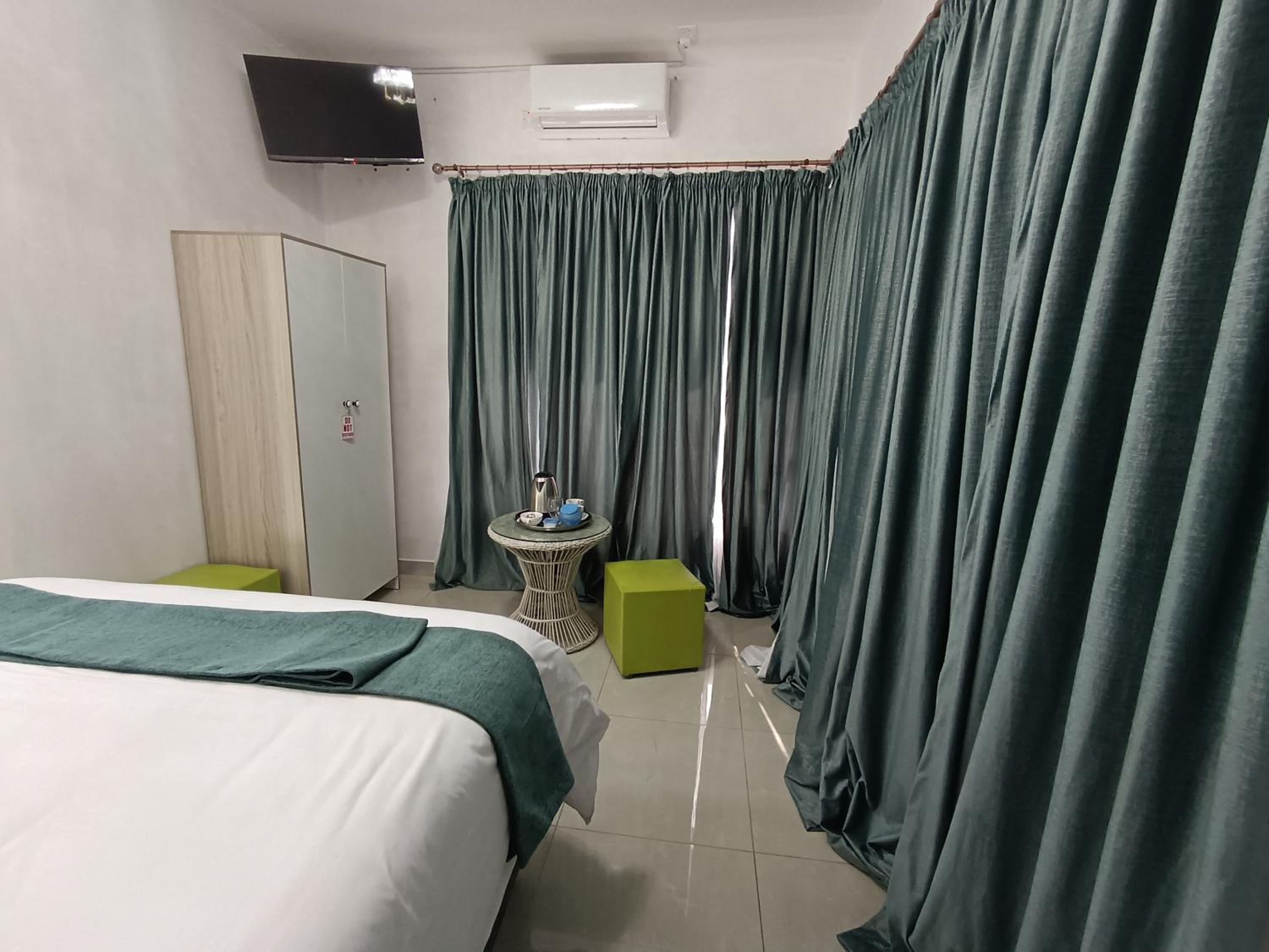 Manasseh Guesthouse
