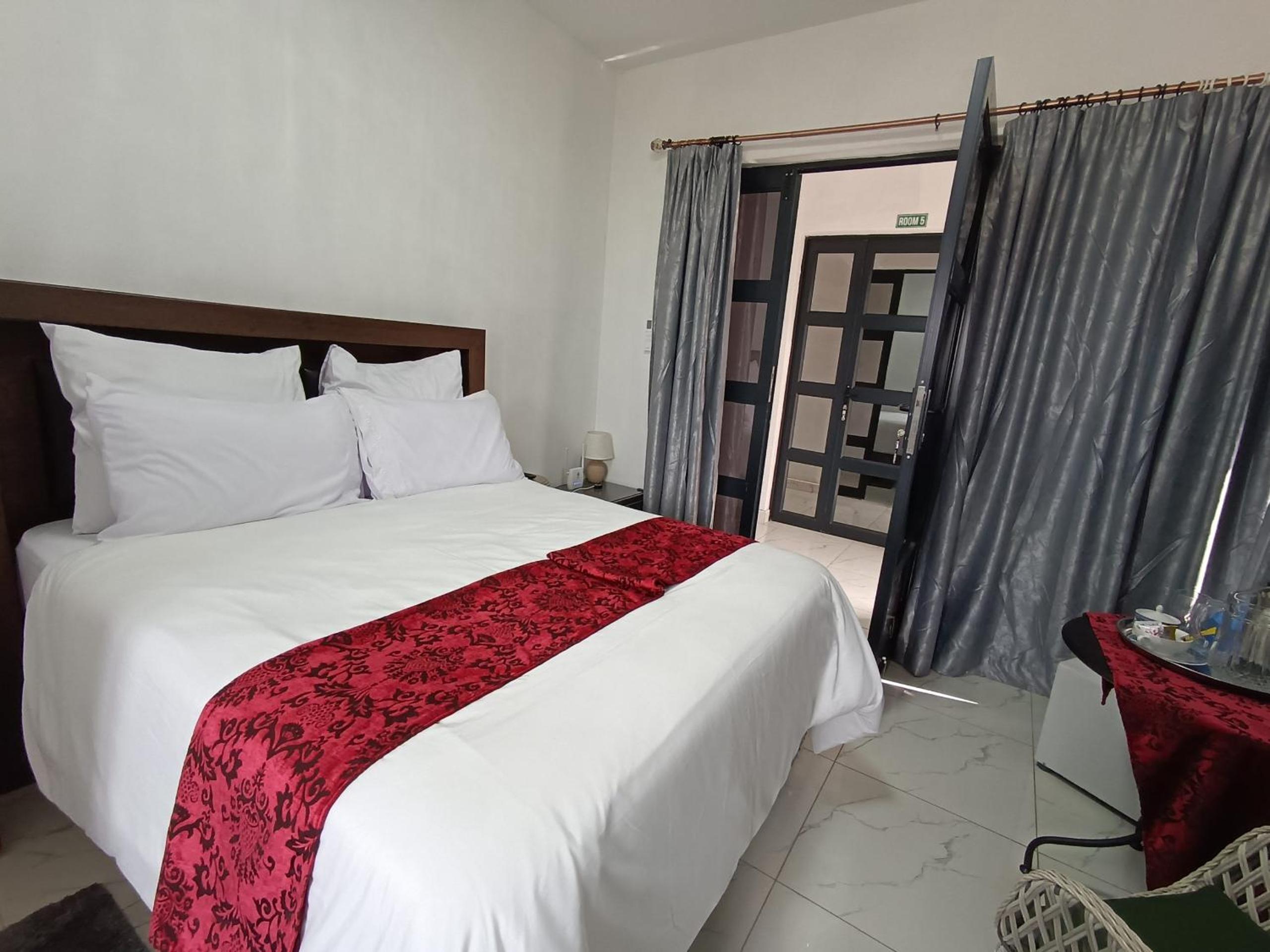 Manasseh Guesthouse