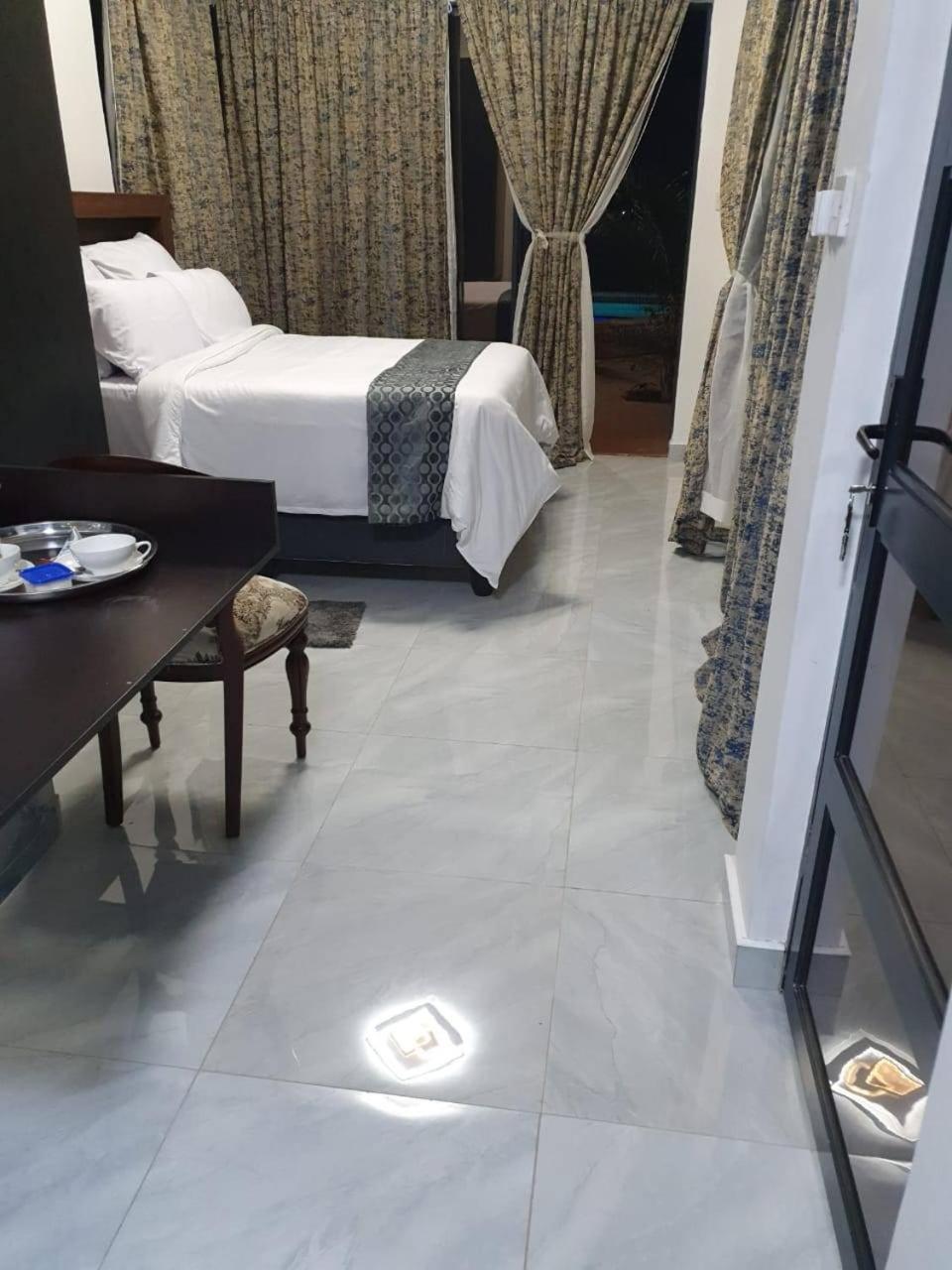 Manasseh Guesthouse