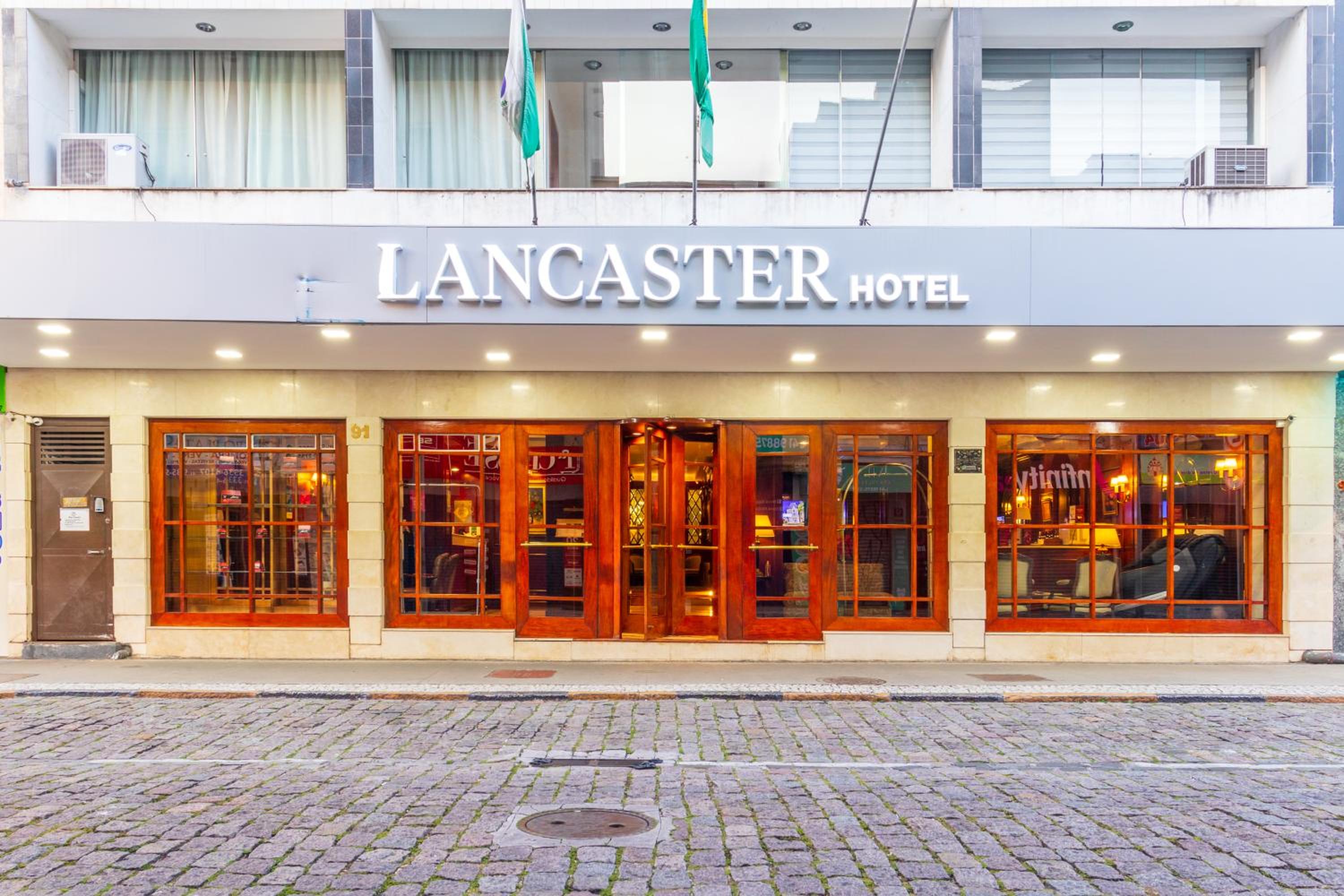Hotel Lancaster Hotel by Castelo Itaipava - Image 1