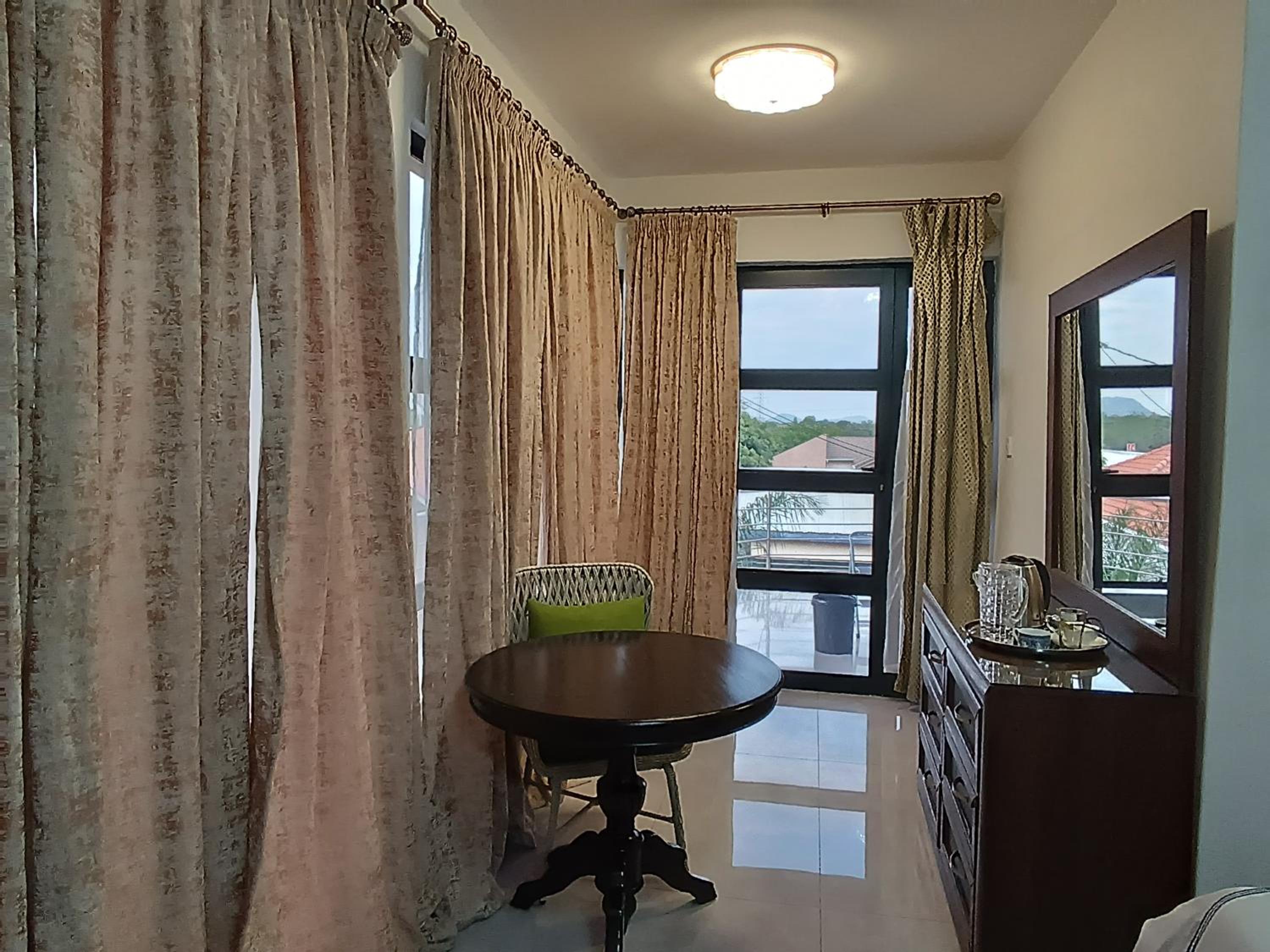 Manasseh Guesthouse