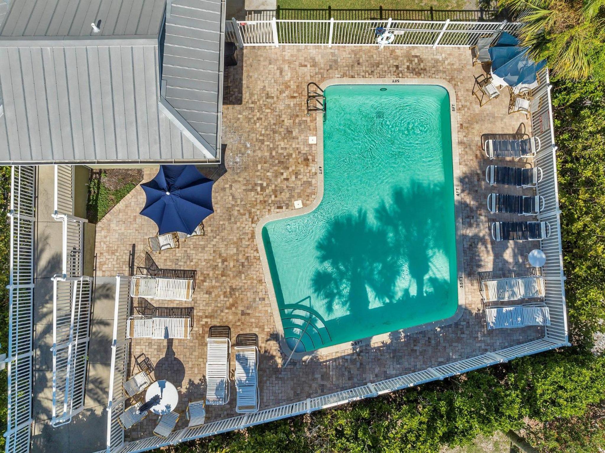 Perfect 2-bed 2-bath Townhome With 1390 Sq Ft And Garage By The Beach view 3