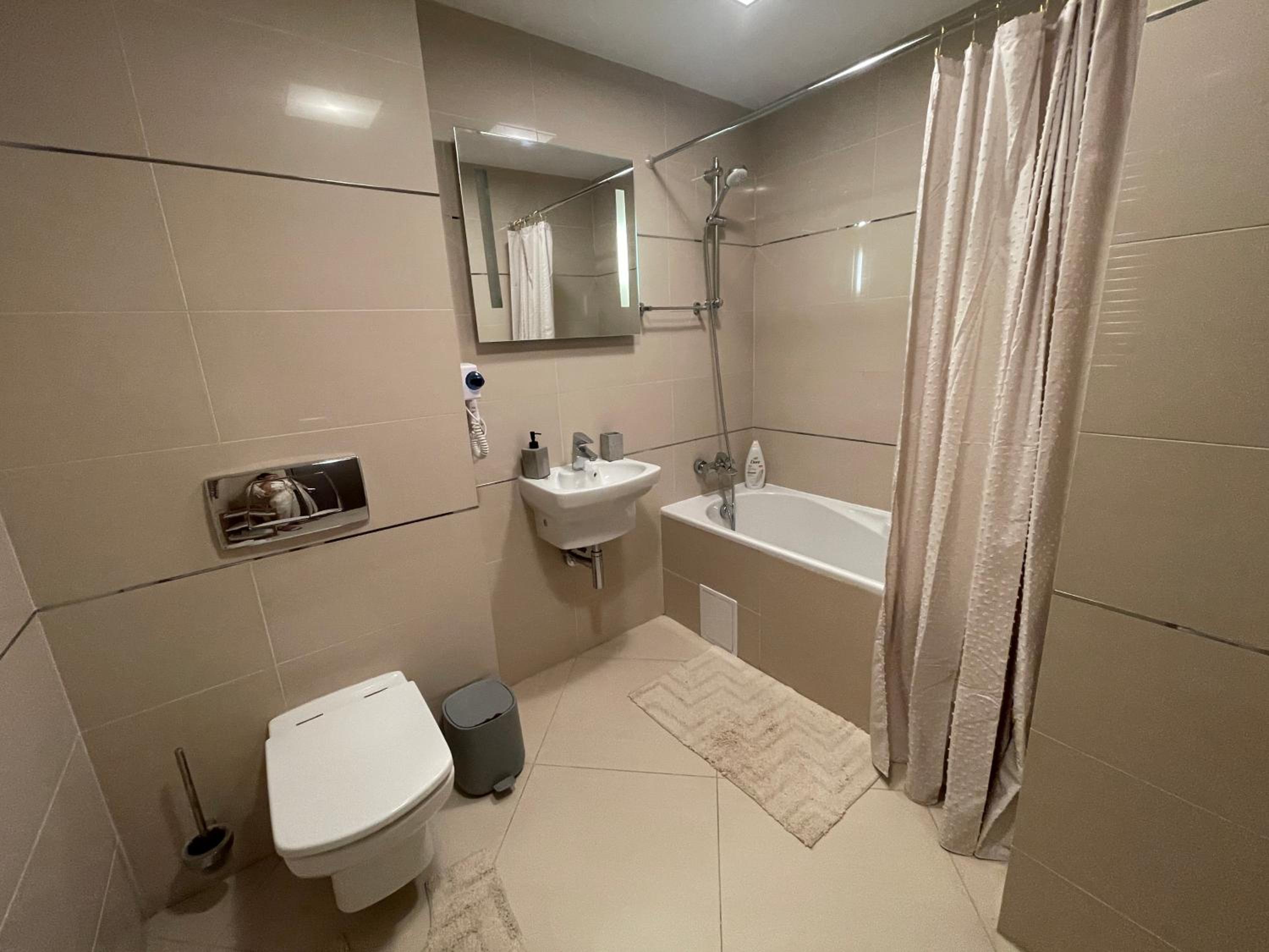 Luxury Silver Mountain Apartment view 4