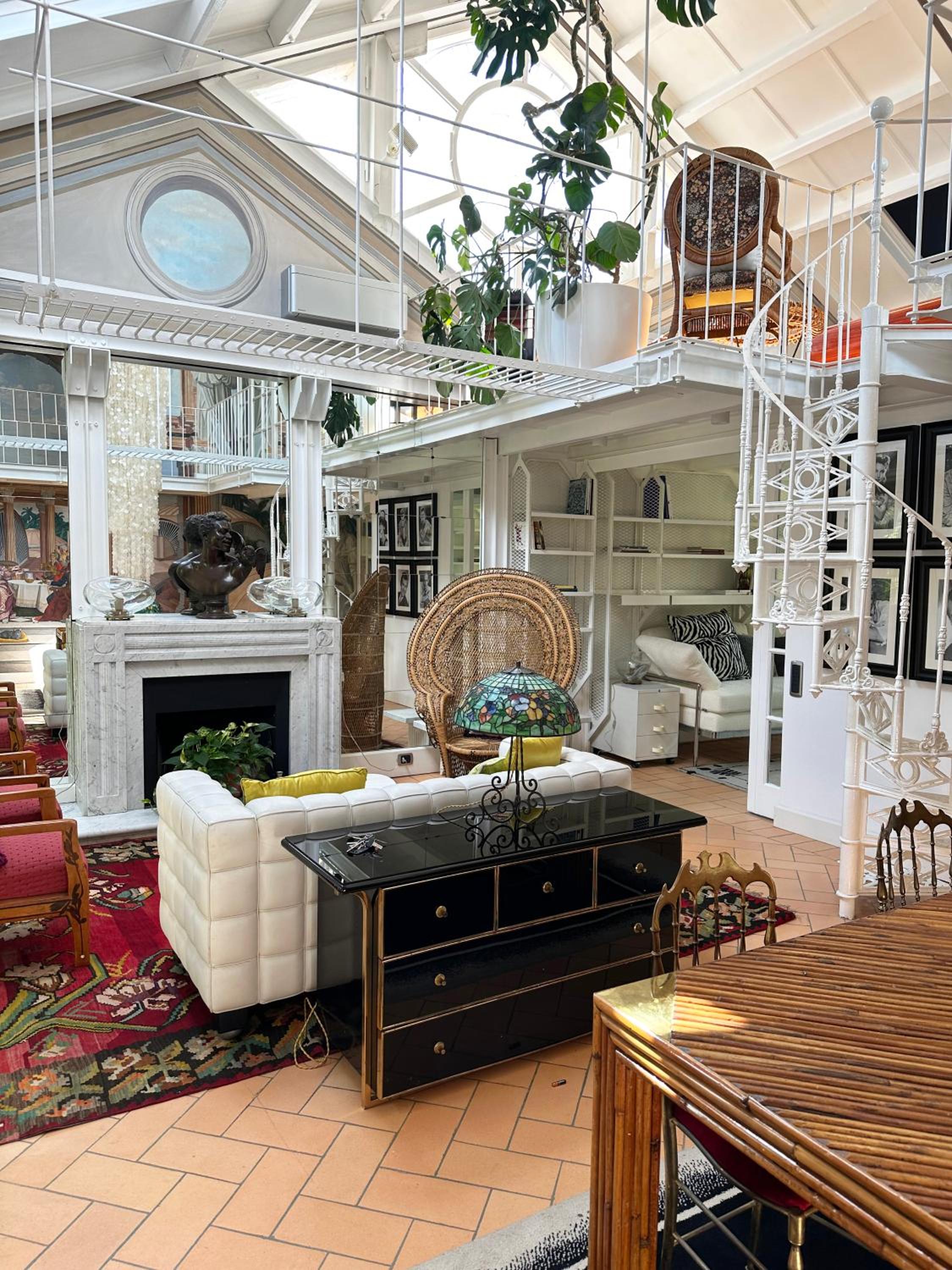 lounge
