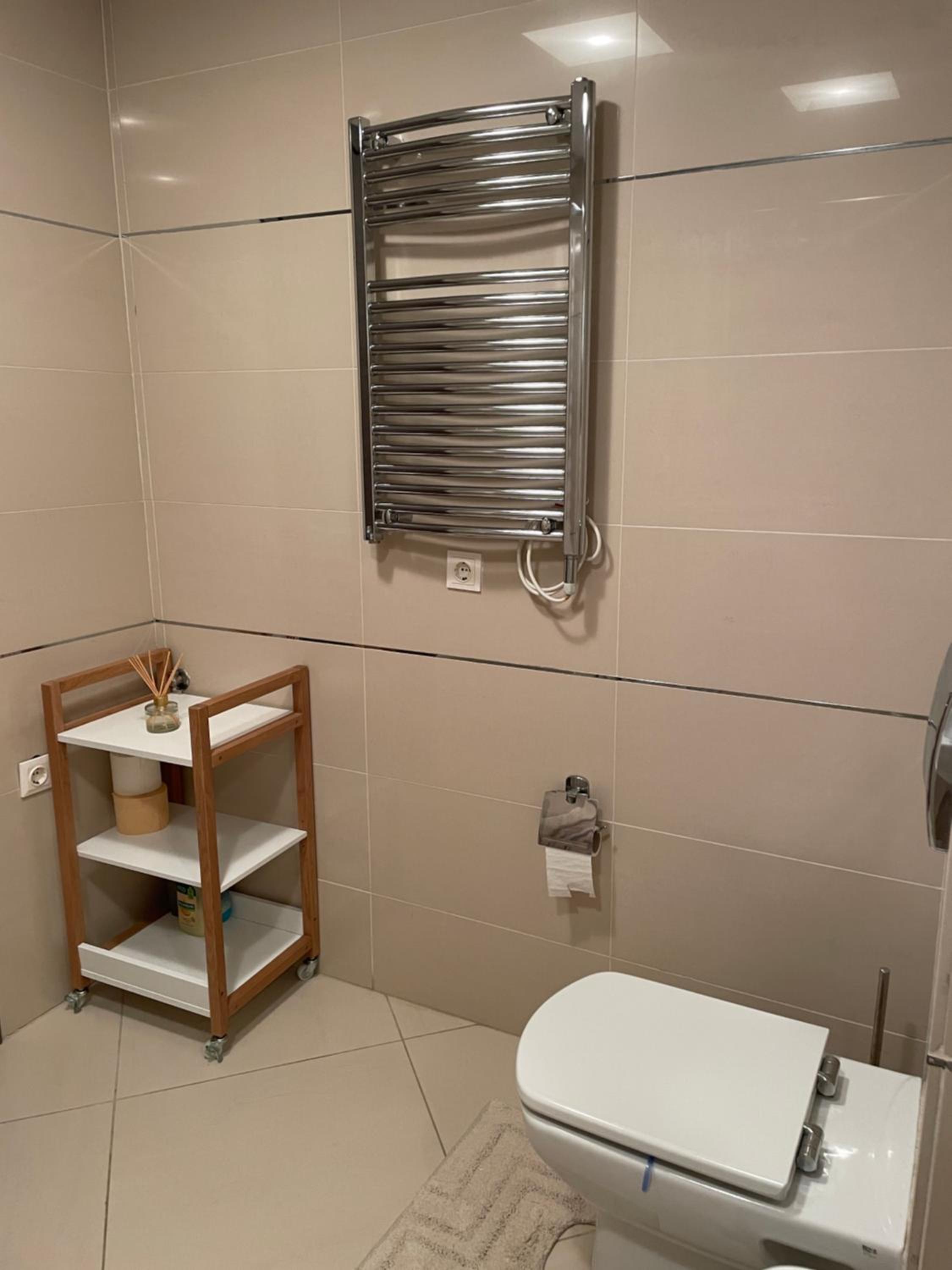 Luxury Silver Mountain Apartment view 5