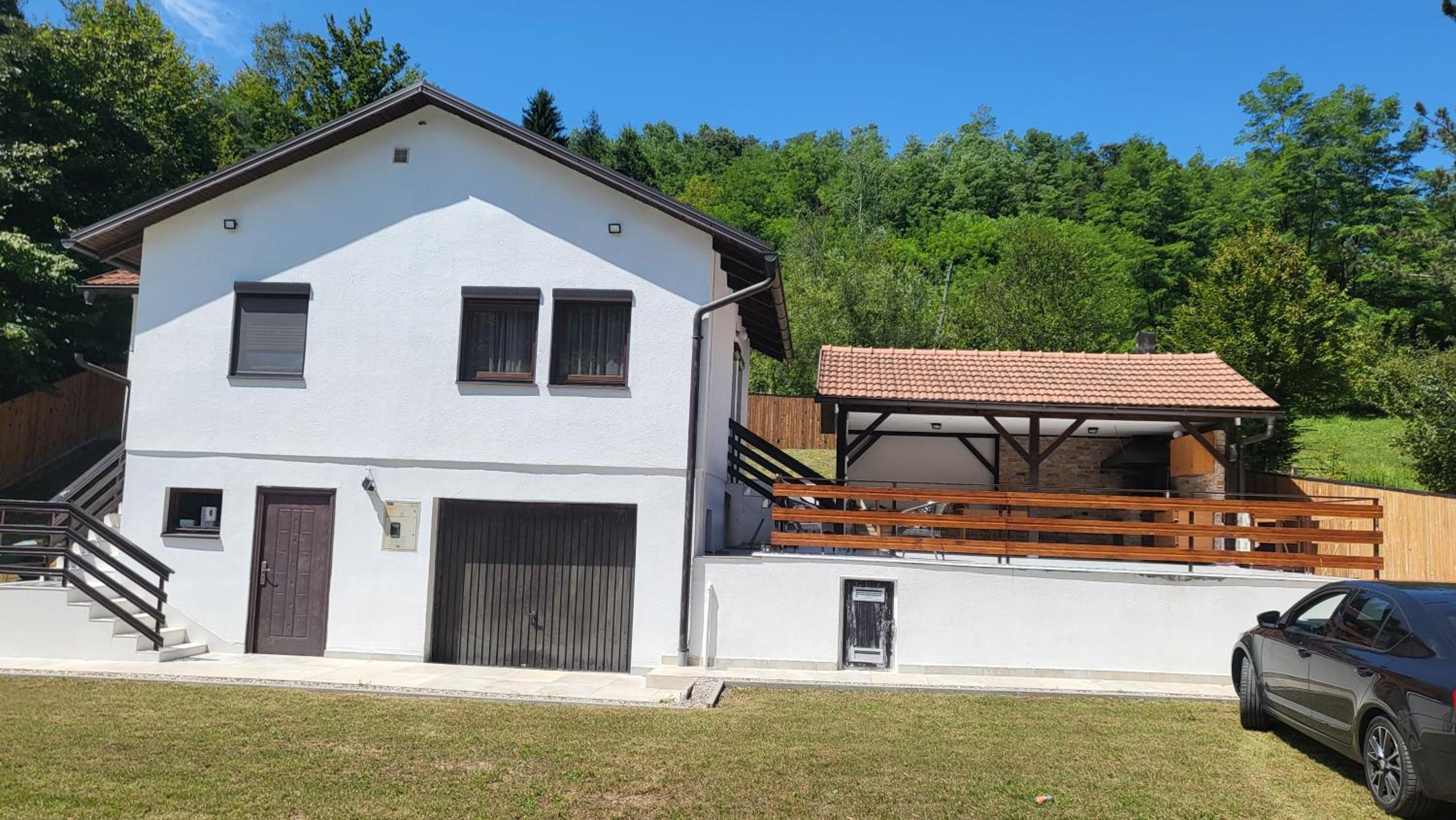Holiday home with private pool ''Lux Banja Luka''