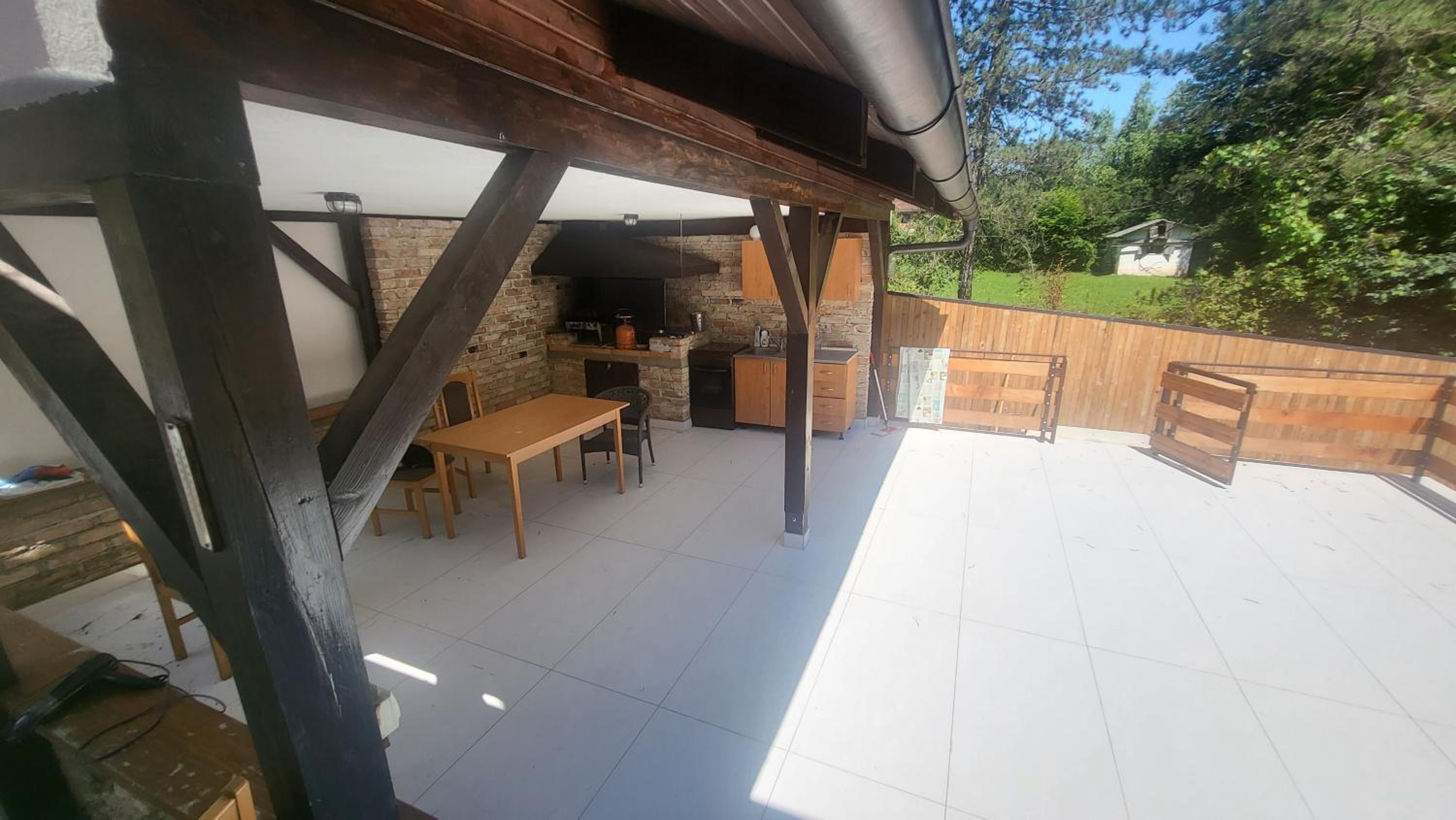 Holiday home with private pool ''Lux Banja Luka''