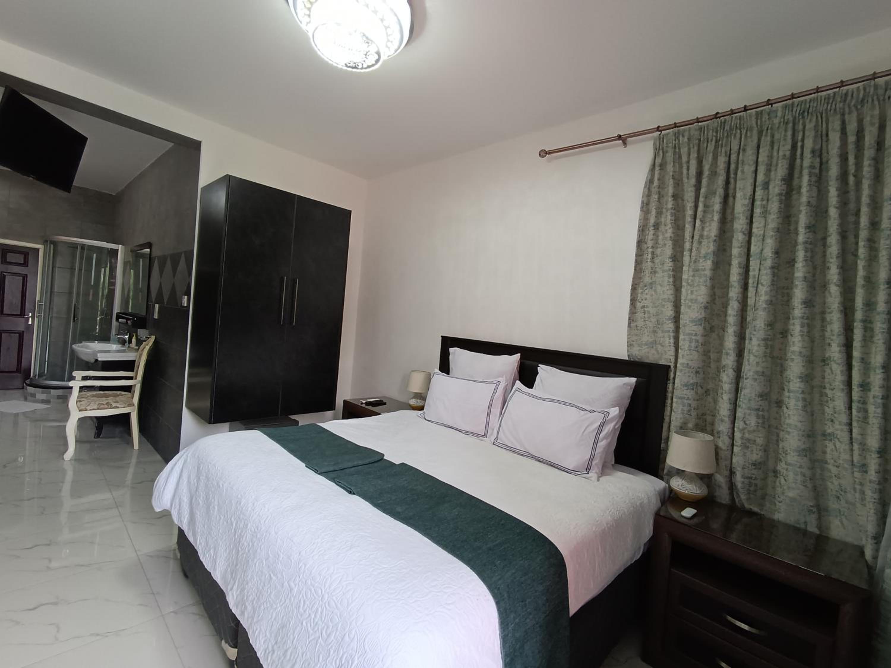 Manasseh Guesthouse